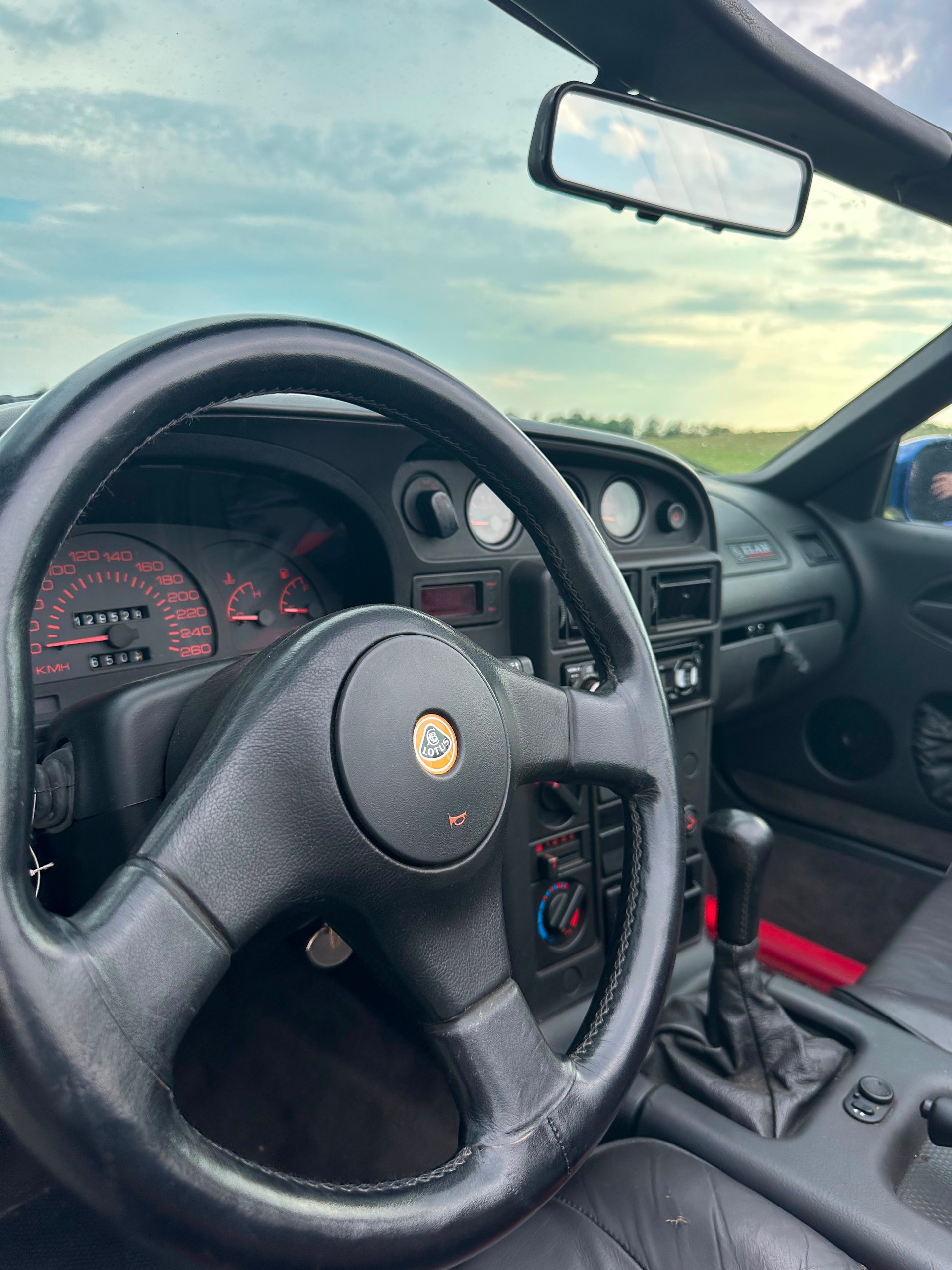 LOTUS ELAN SE Turbo-image-8