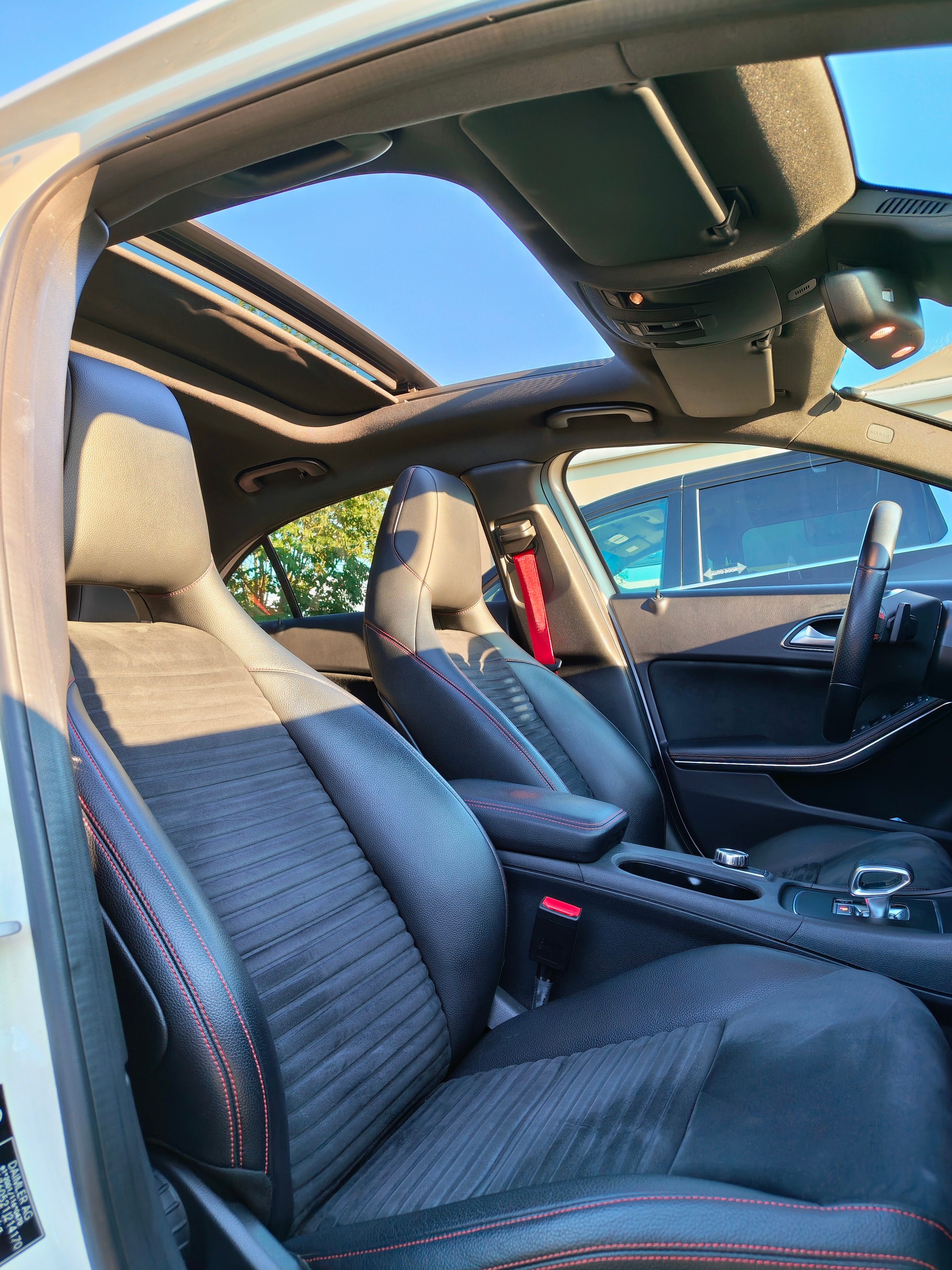 MERCEDES-BENZ A 45 AMG 4m-image-3