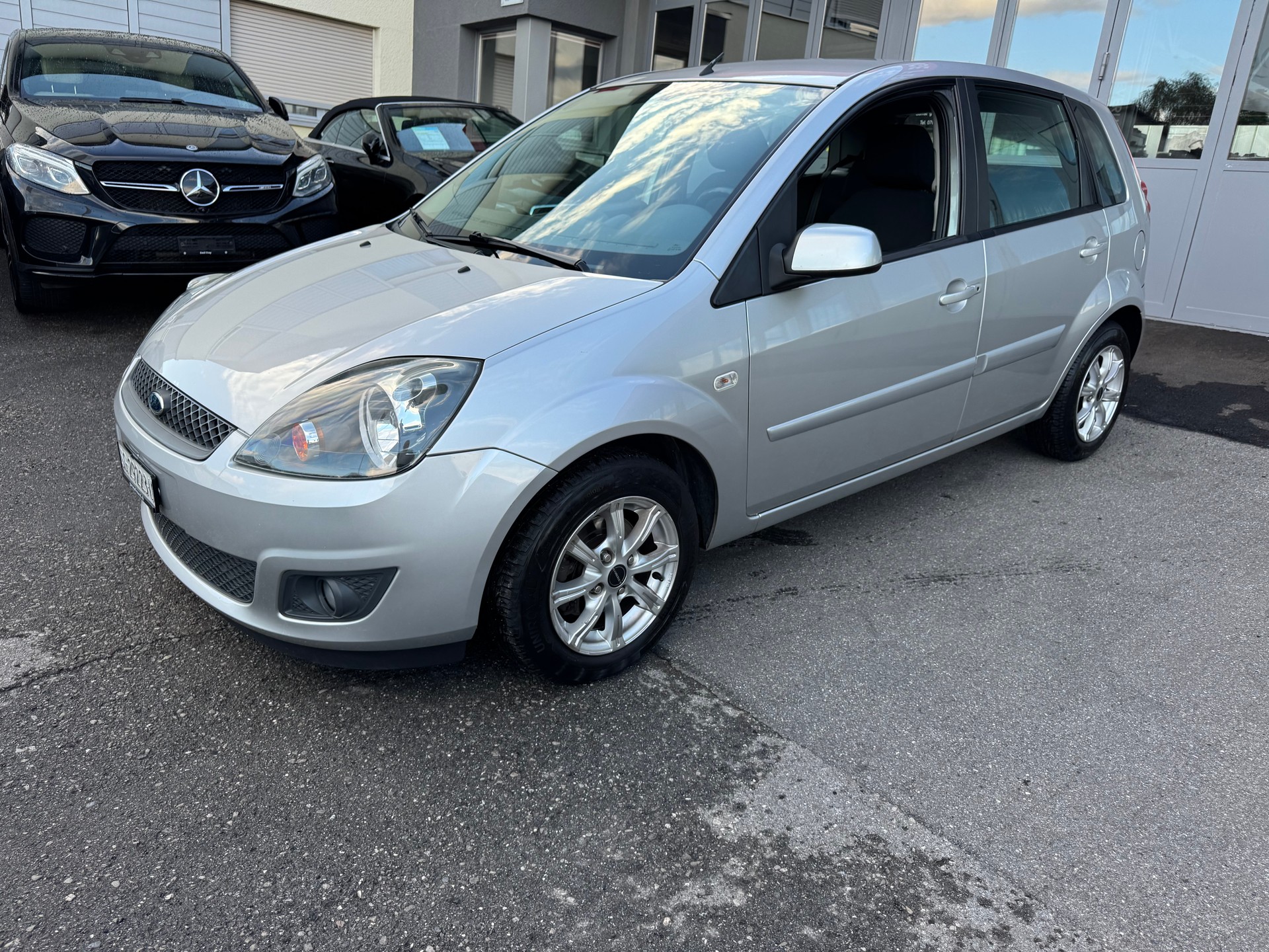 FORD Fiesta 1.6 16V Trend-image-3