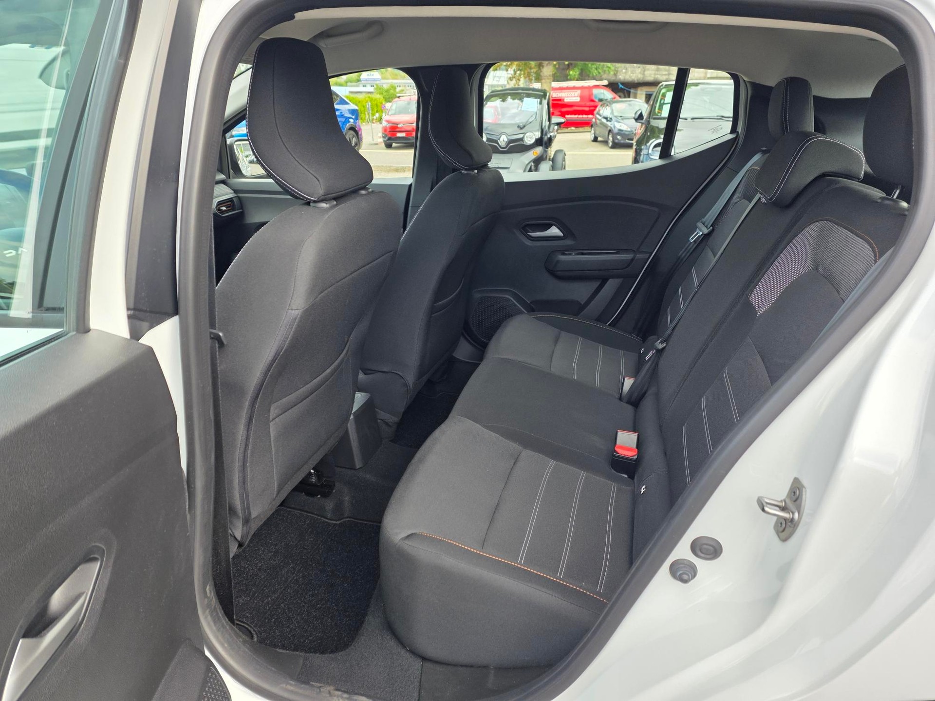 DACIA Sandero STEPWAY EXPRESSION TCe 90 CVT-image-5