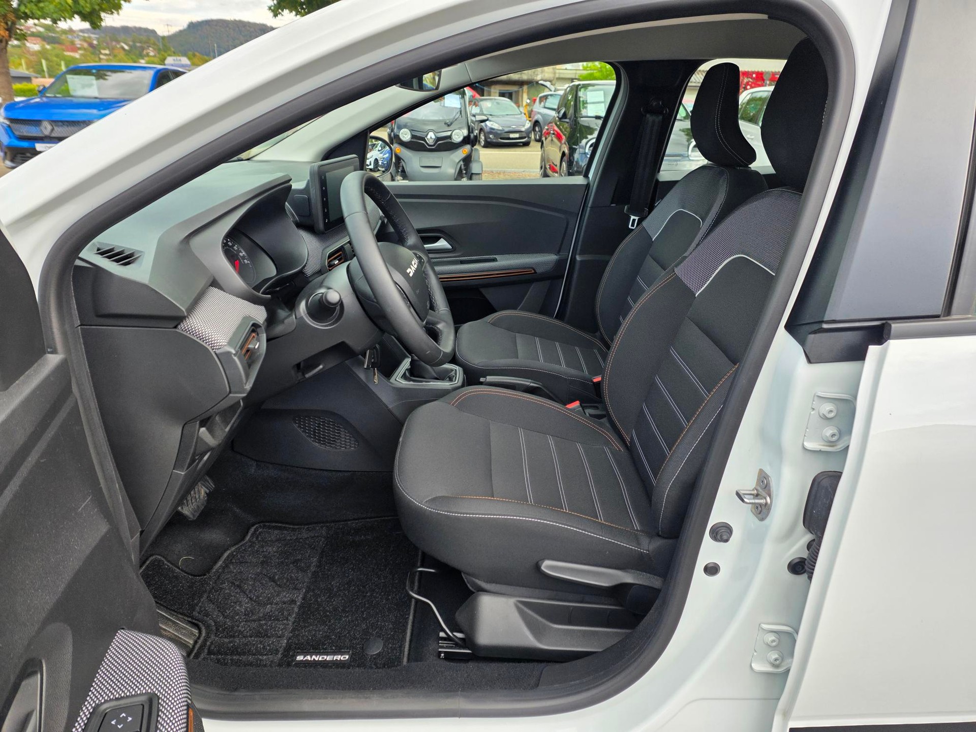 DACIA Sandero STEPWAY EXPRESSION TCe 90 CVT-image-4
