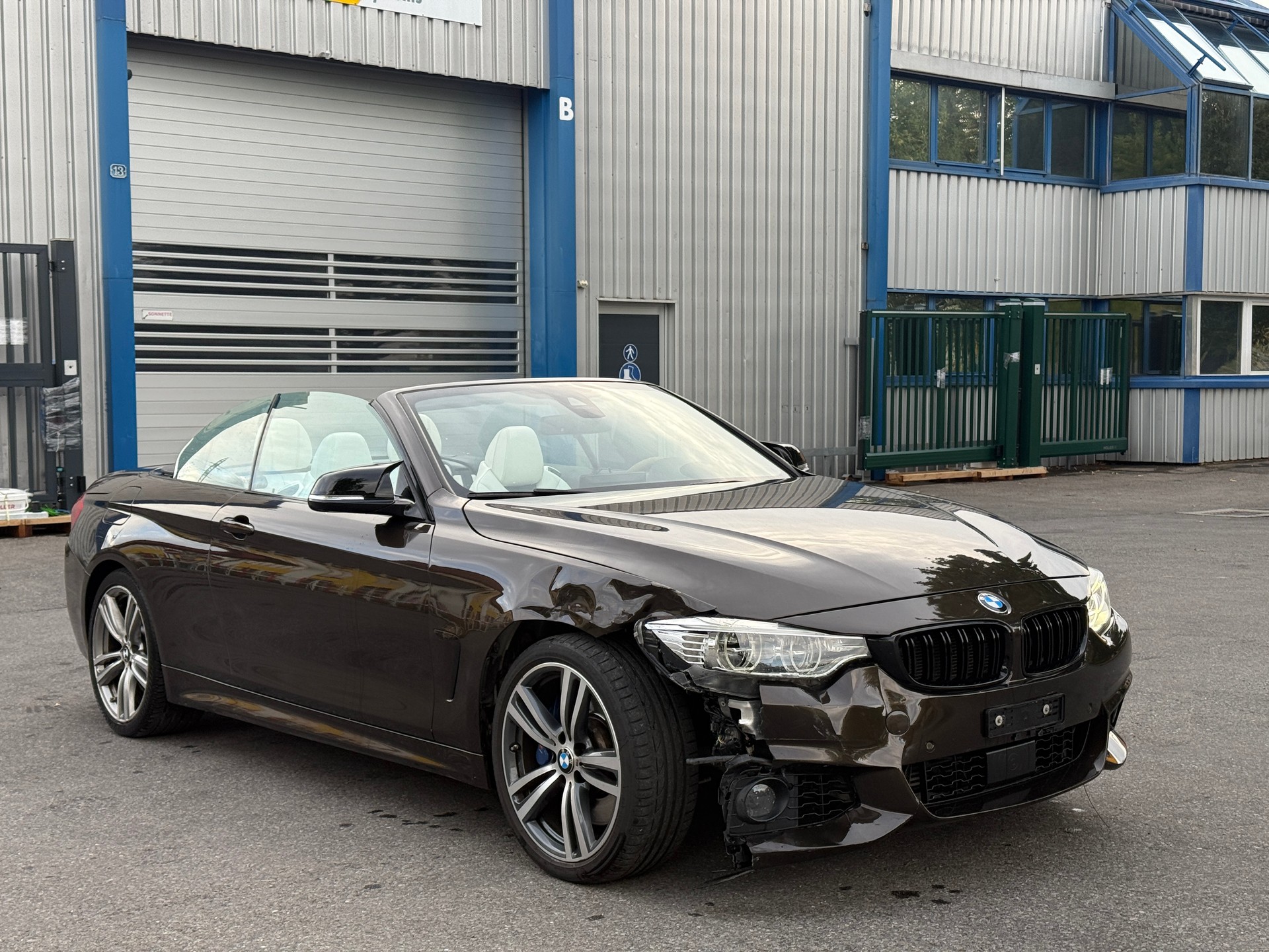 BMW 435i Cabriolet xDrive M Sport Steptronic-image-3