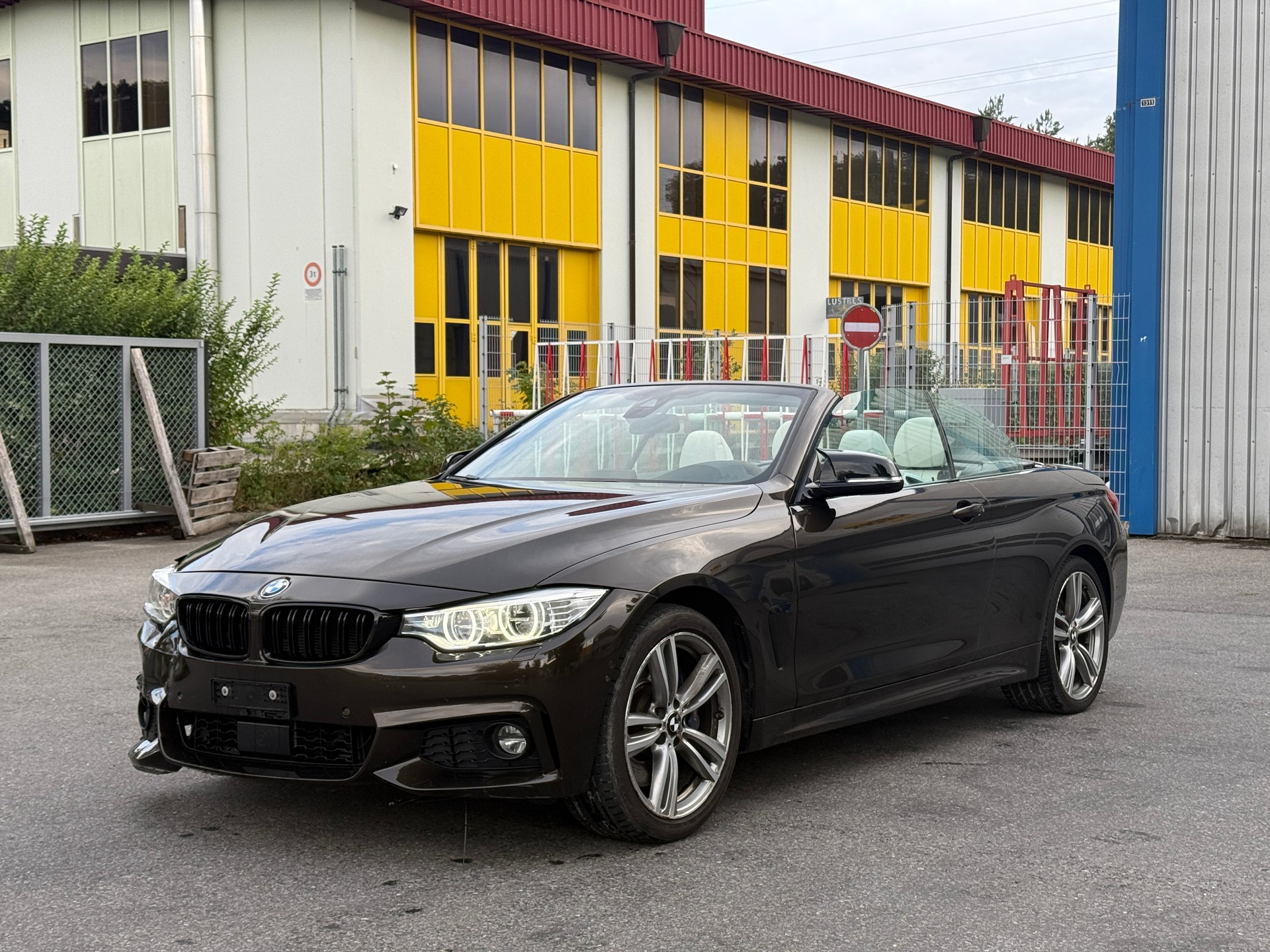 BMW 435i Cabriolet xDrive M Sport Steptronic-image-0