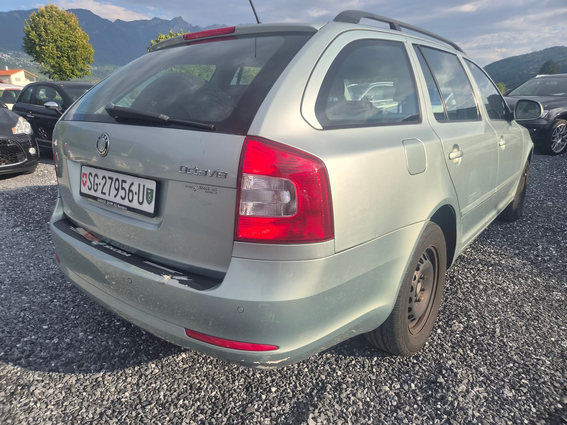 SKODA Octavia Combi 1.8 TSI Ambiente DSG-image-7