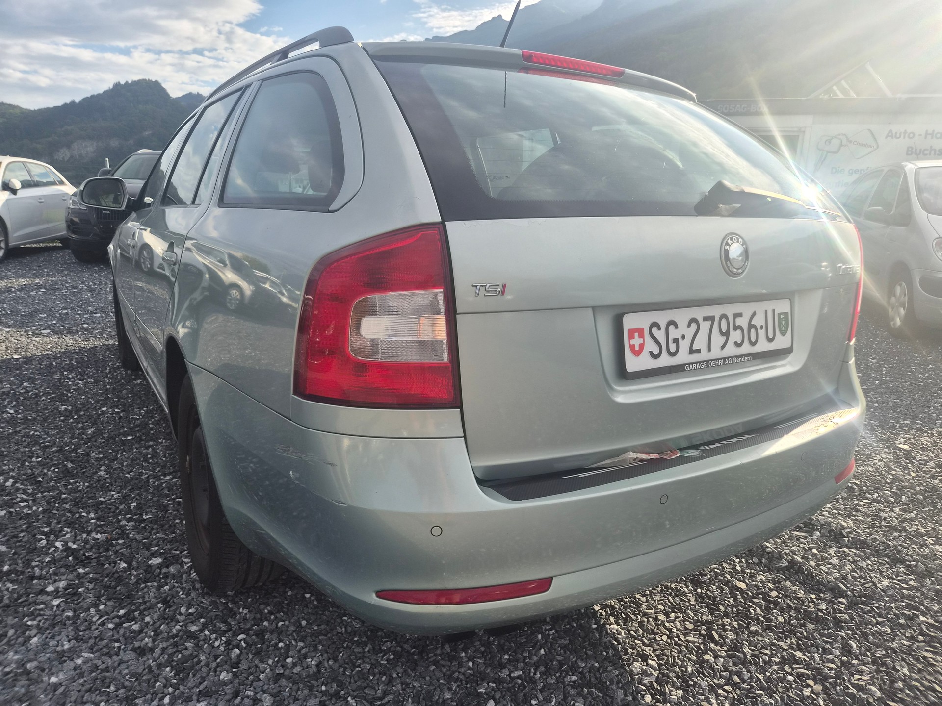 SKODA Octavia Combi 1.8 TSI Ambiente DSG-image-6