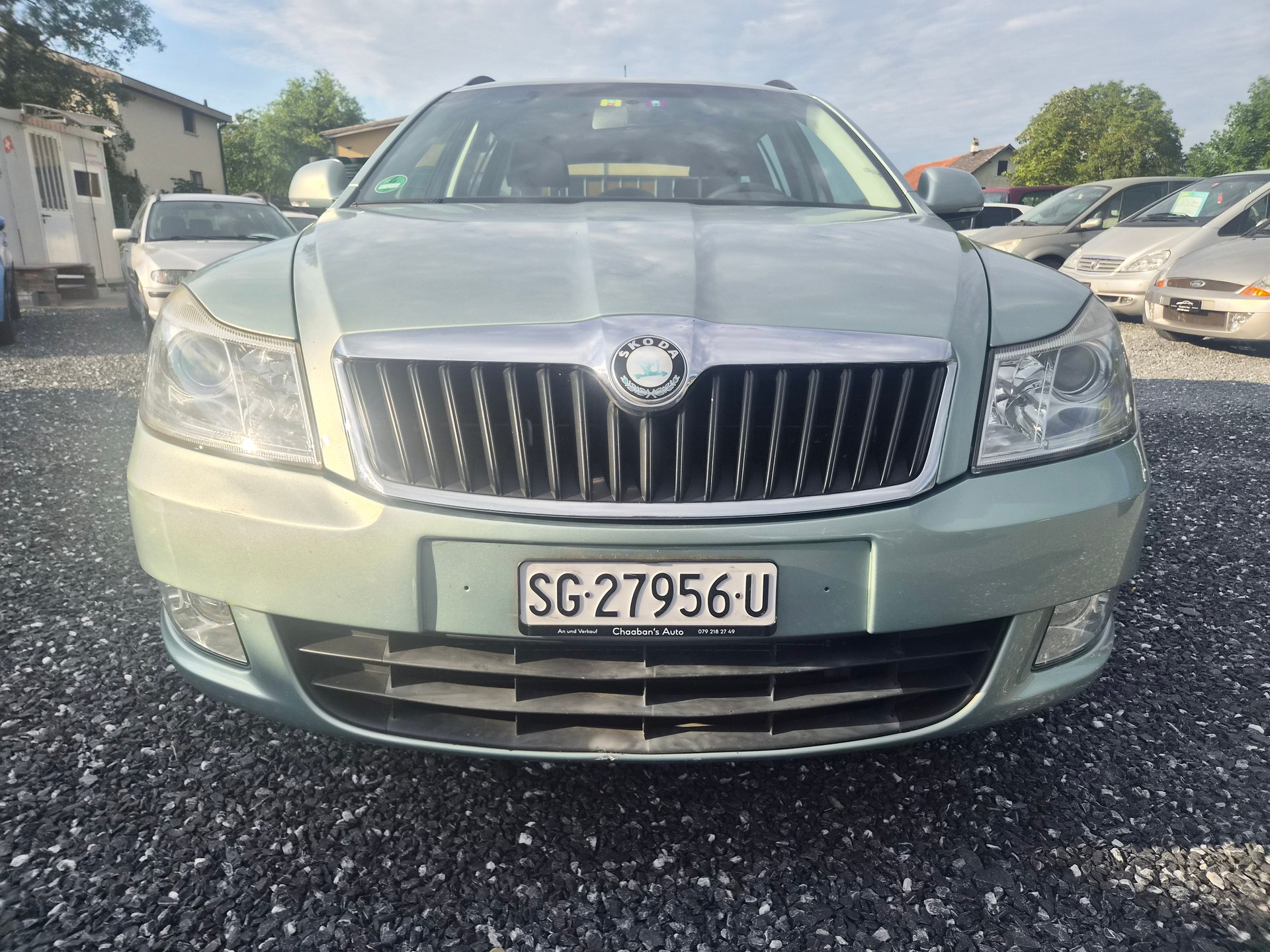 SKODA Octavia Combi 1.8 TSI Ambiente DSG-image-1