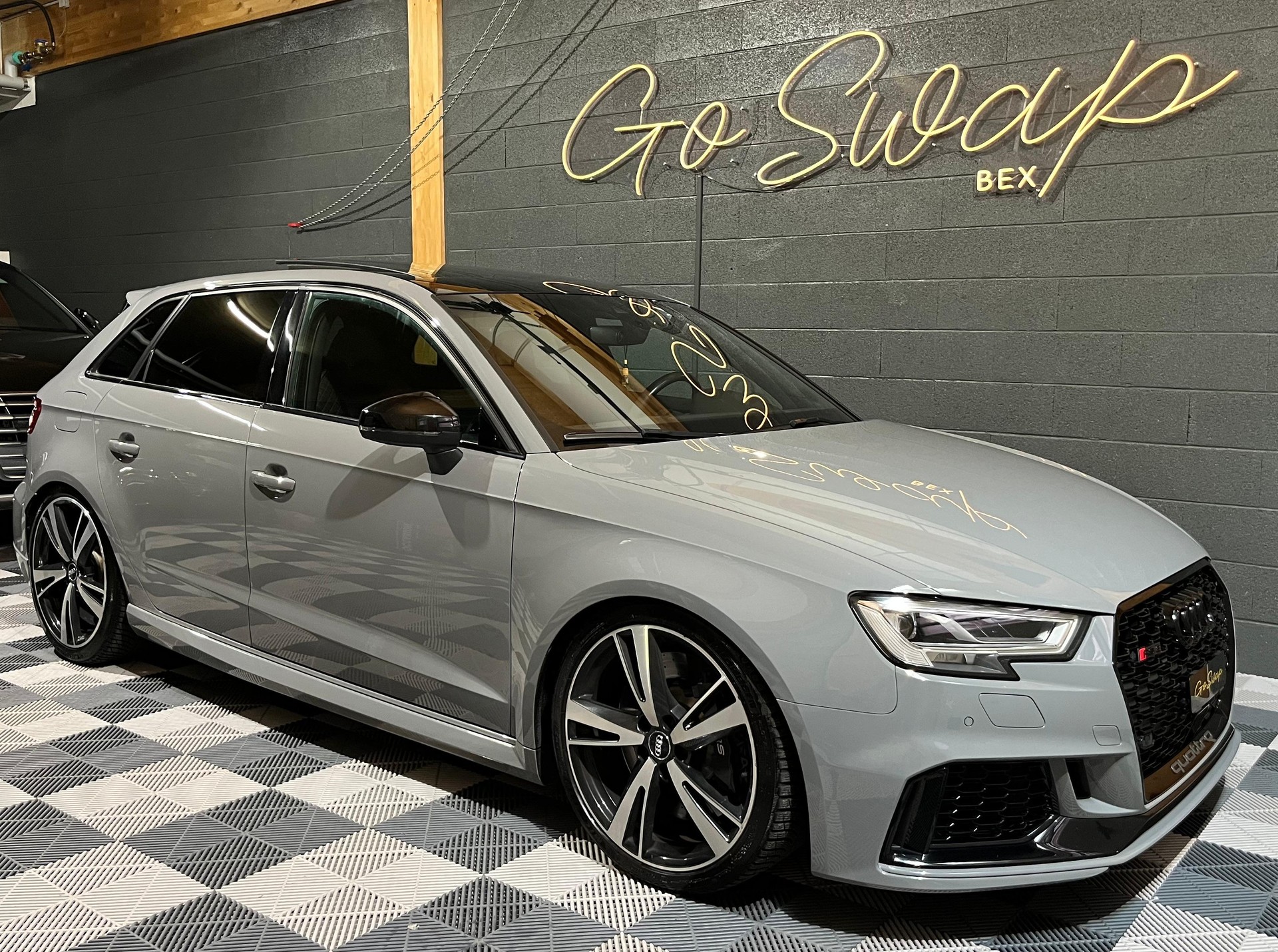 AUDI RS3 Sportback 2.5 TSI quattro S-tronic-image-0
