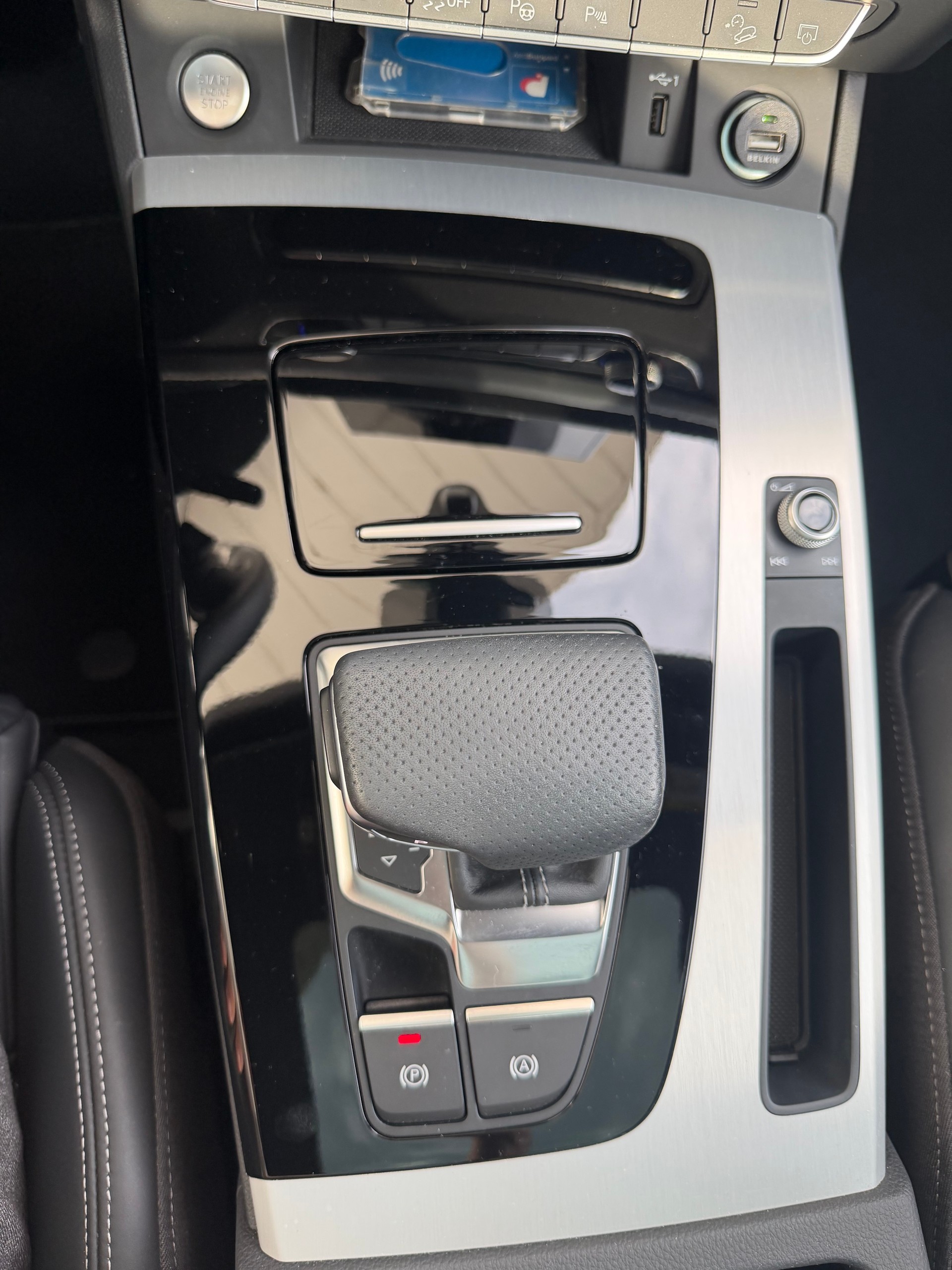 AUDI Q5 45 TFSI S-line quattro S-tronic-image-14