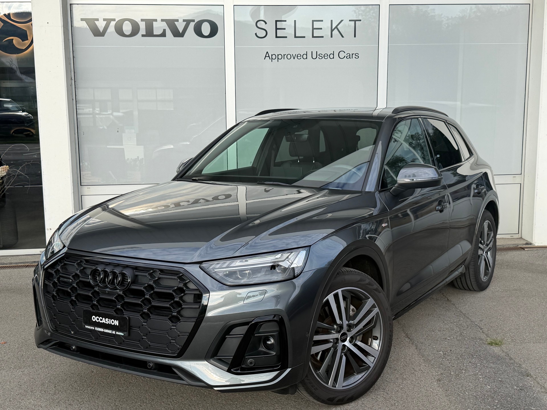 AUDI Q5 45 TFSI S-line quattro S-tronic-image-0