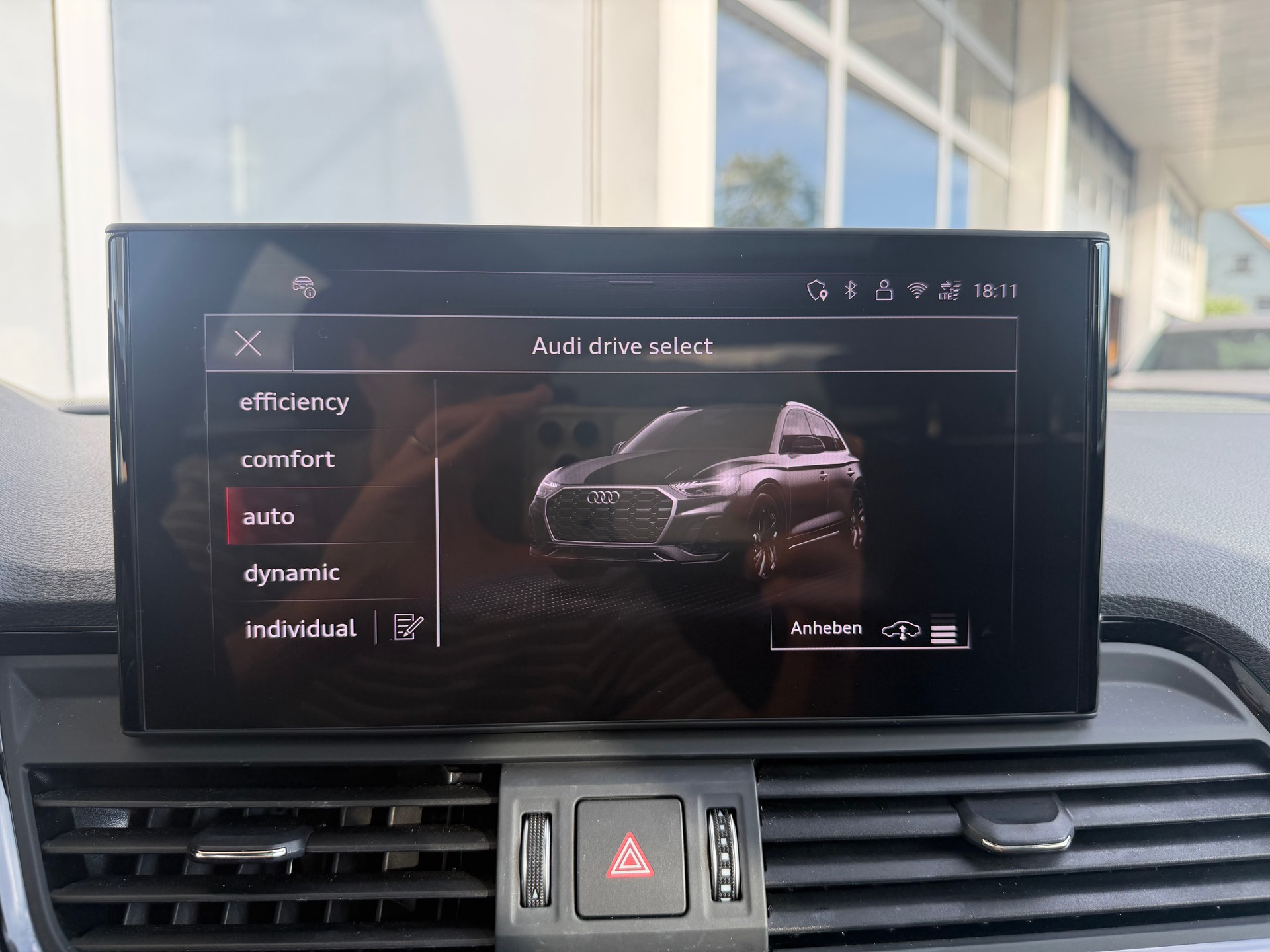 AUDI Q5 45 TFSI S-line quattro S-tronic-image-17