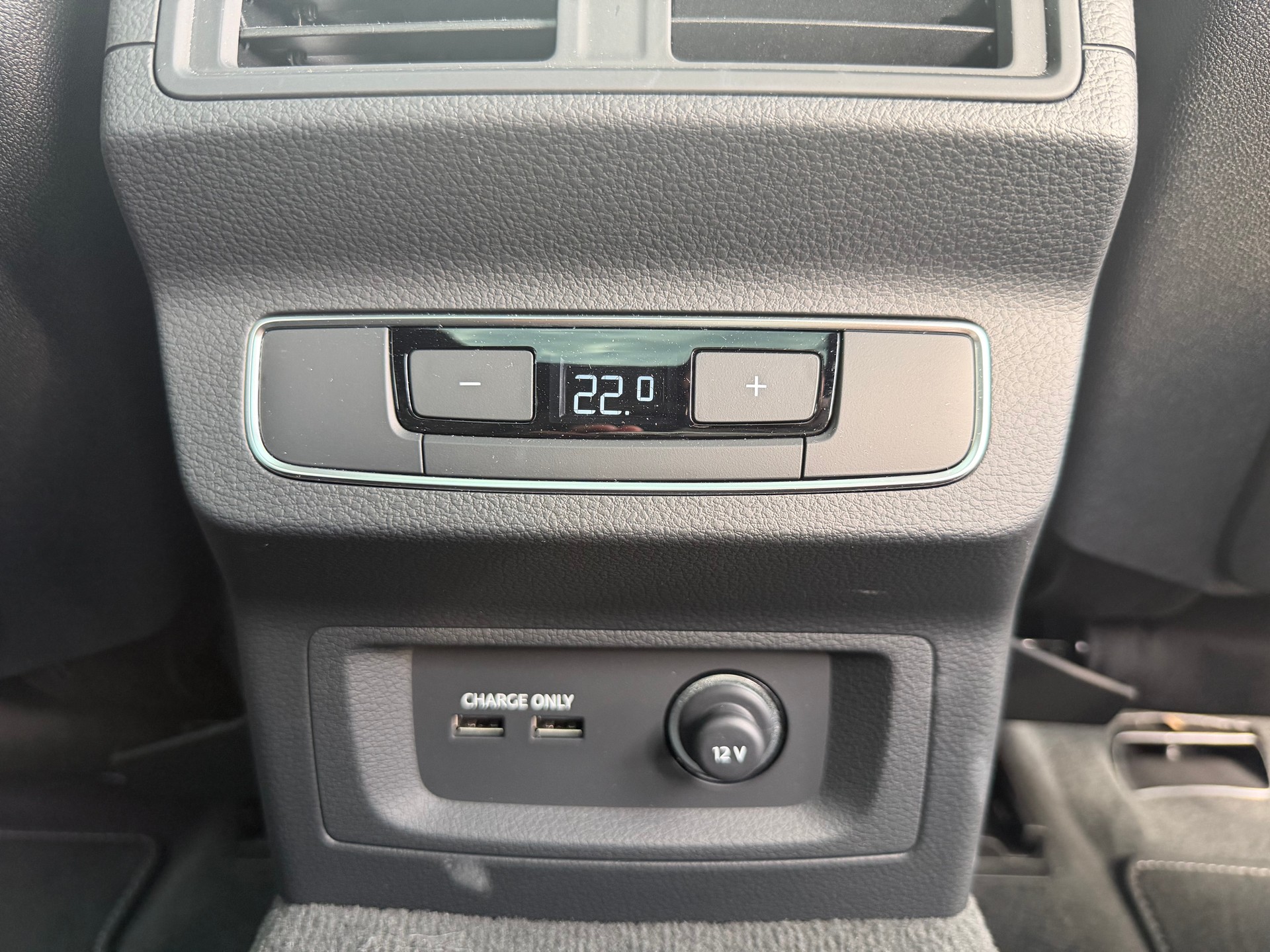 AUDI Q5 45 TFSI S-line quattro S-tronic-image-6