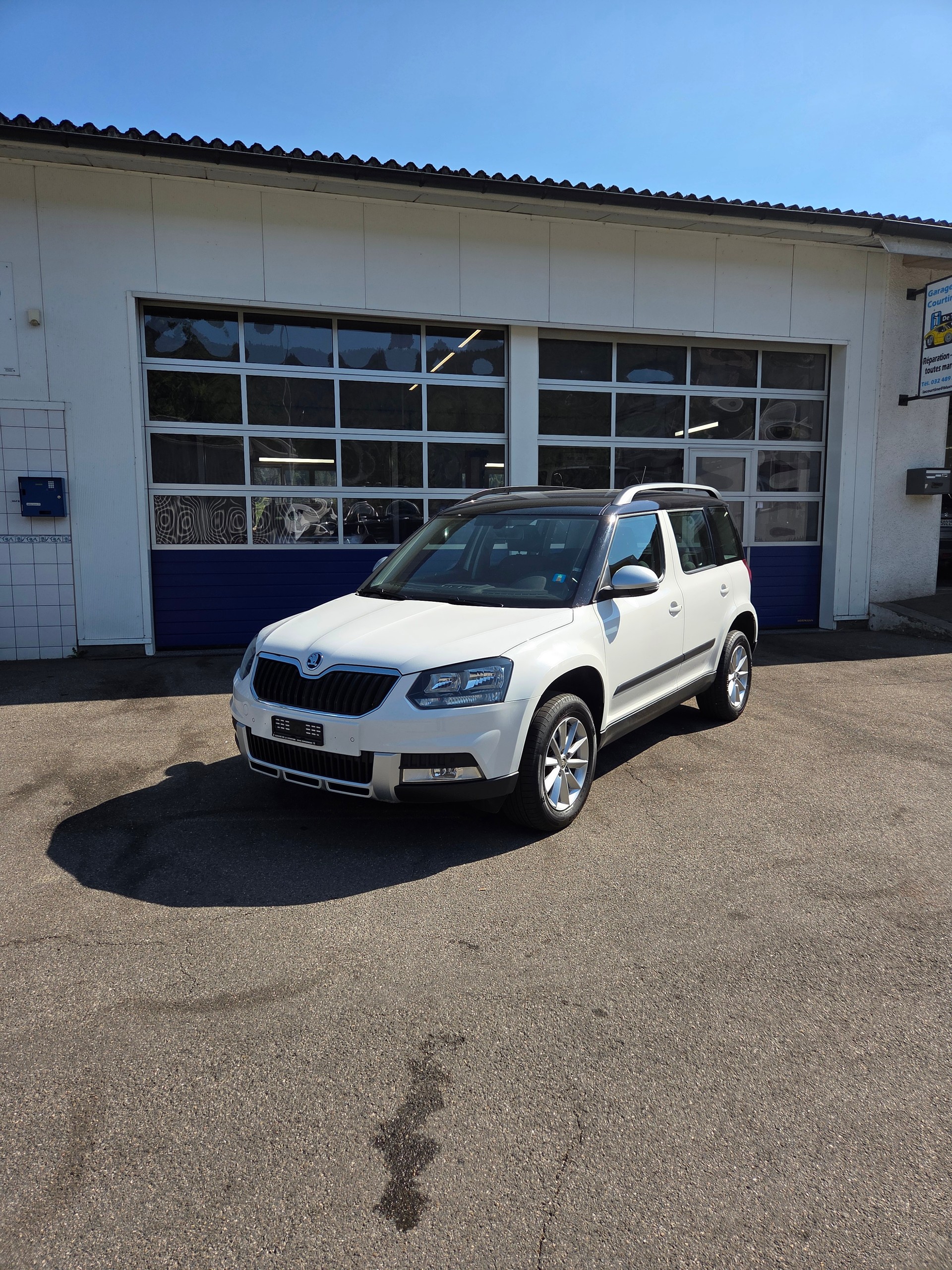 SKODA Yeti 2.0 TDI Ambition Outdoor 4x4 DSG-image-0