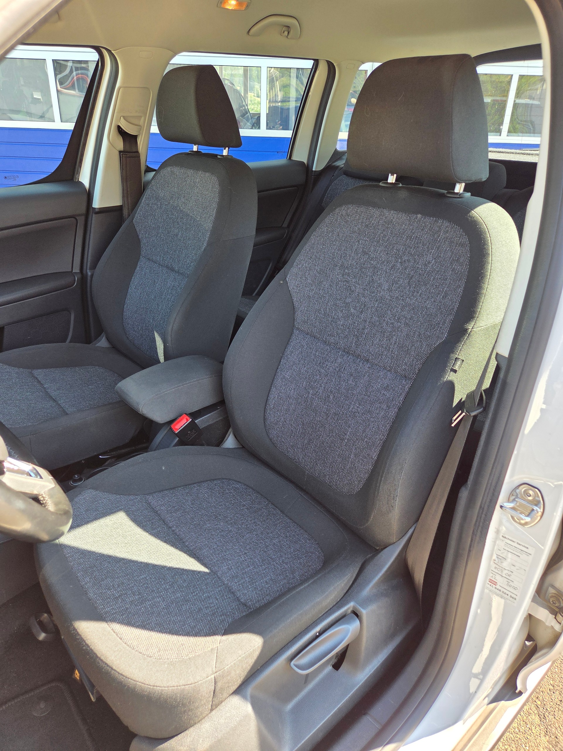 SKODA Yeti 2.0 TDI Ambition Outdoor 4x4 DSG-image-5