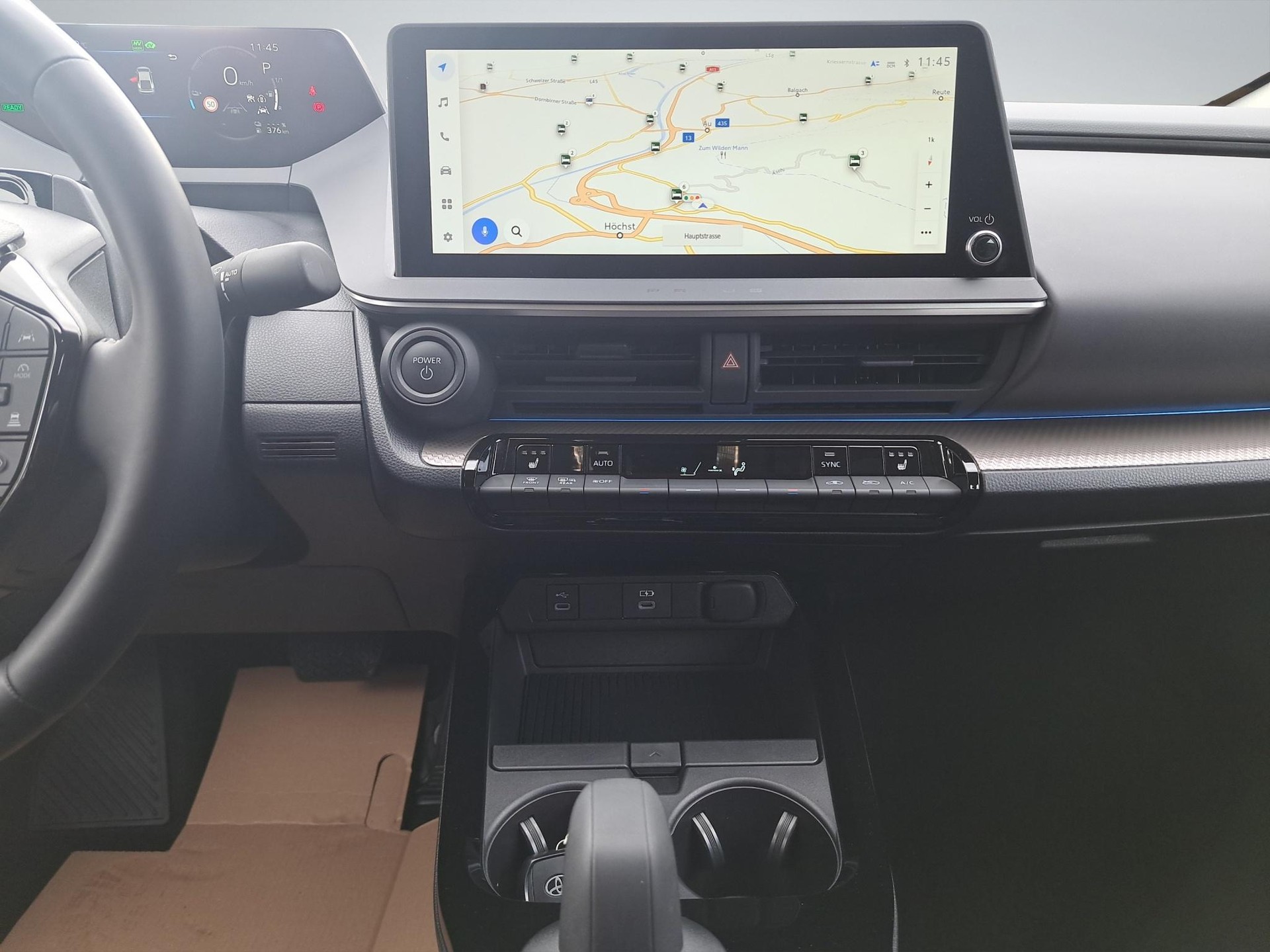 TOYOTA Prius 2.0 Plug-In-Hybrid Style-image-12