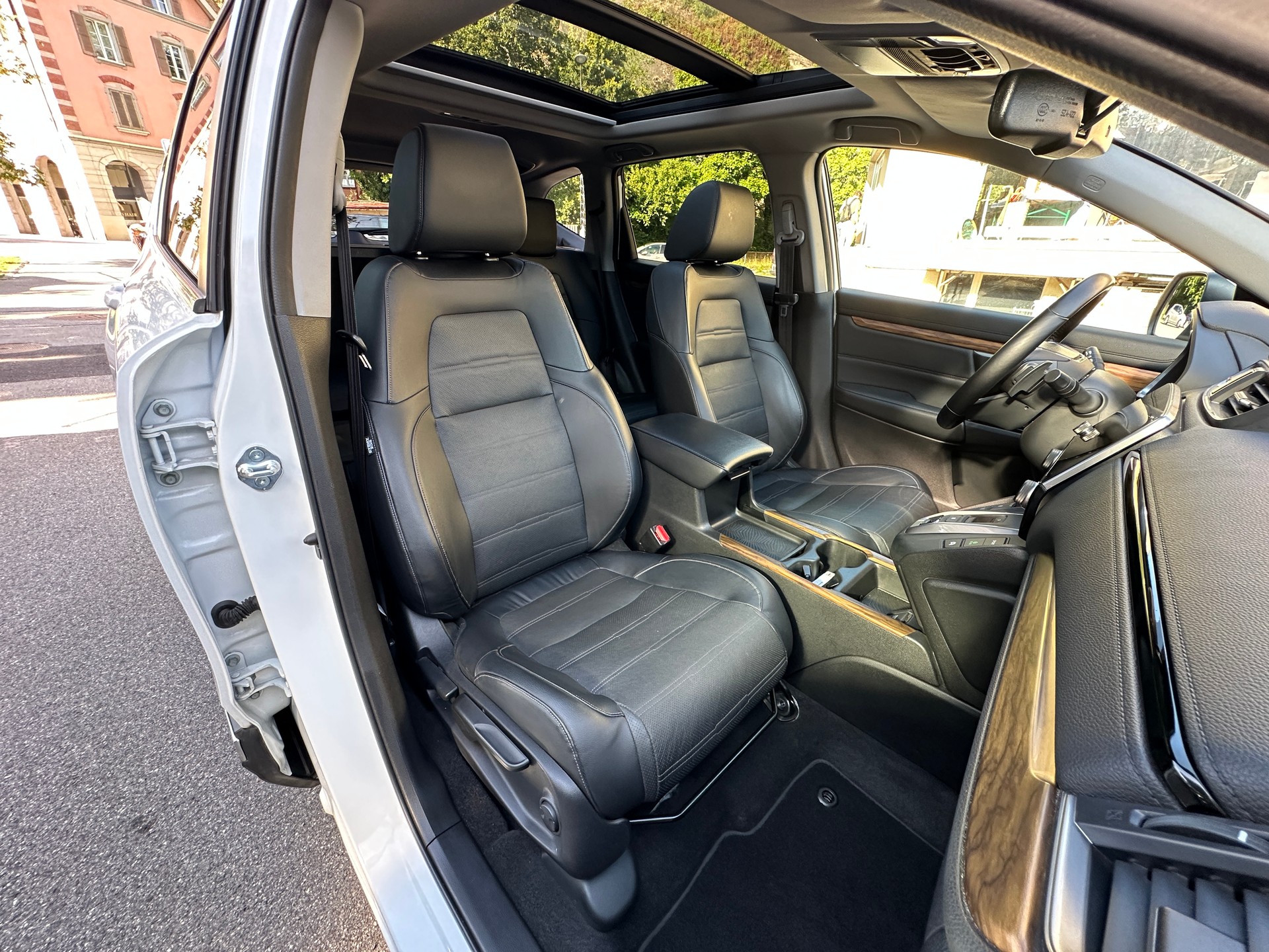 HONDA CR-V 2.0i MMD Hybrid Executive 4WD Automatic-image-12