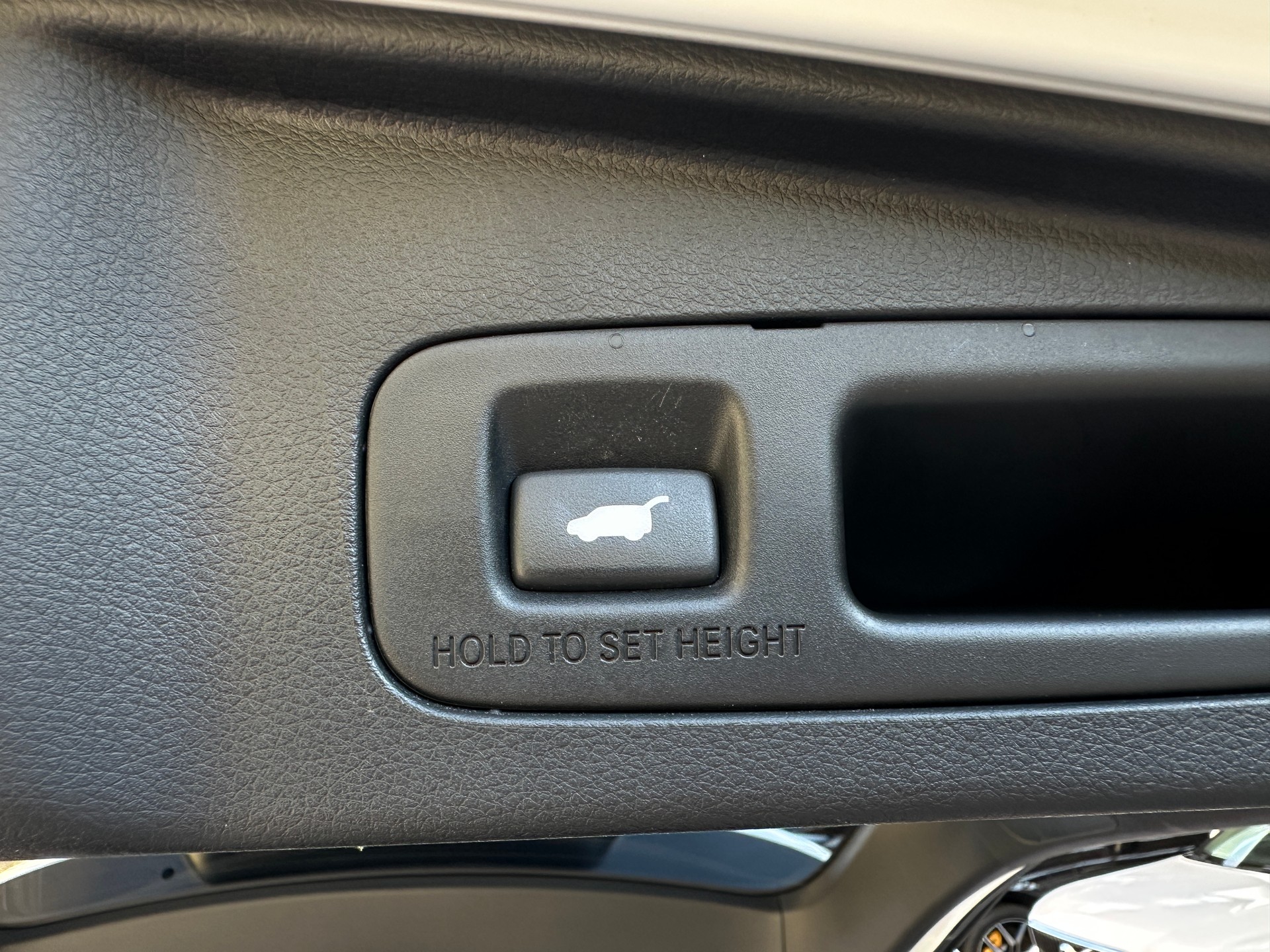 HONDA CR-V 2.0i MMD Hybrid Executive 4WD Automatic-image-15