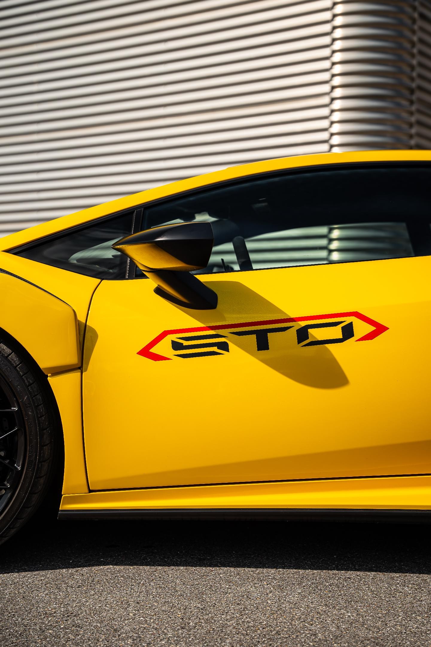 LAMBORGHINI Huracan STO Coupé DCT RWD-image-11