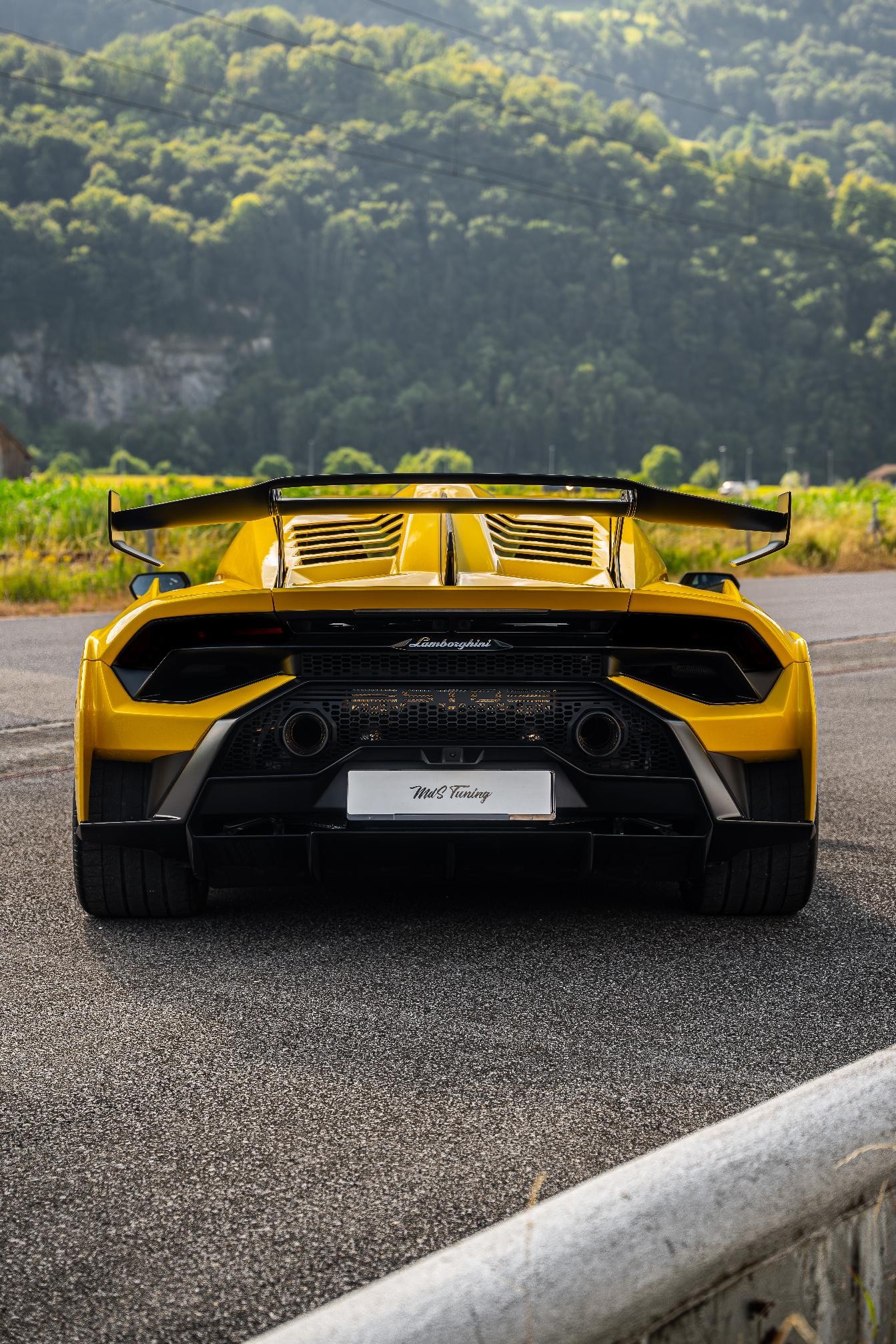 LAMBORGHINI Huracan STO Coupé DCT RWD-image-3