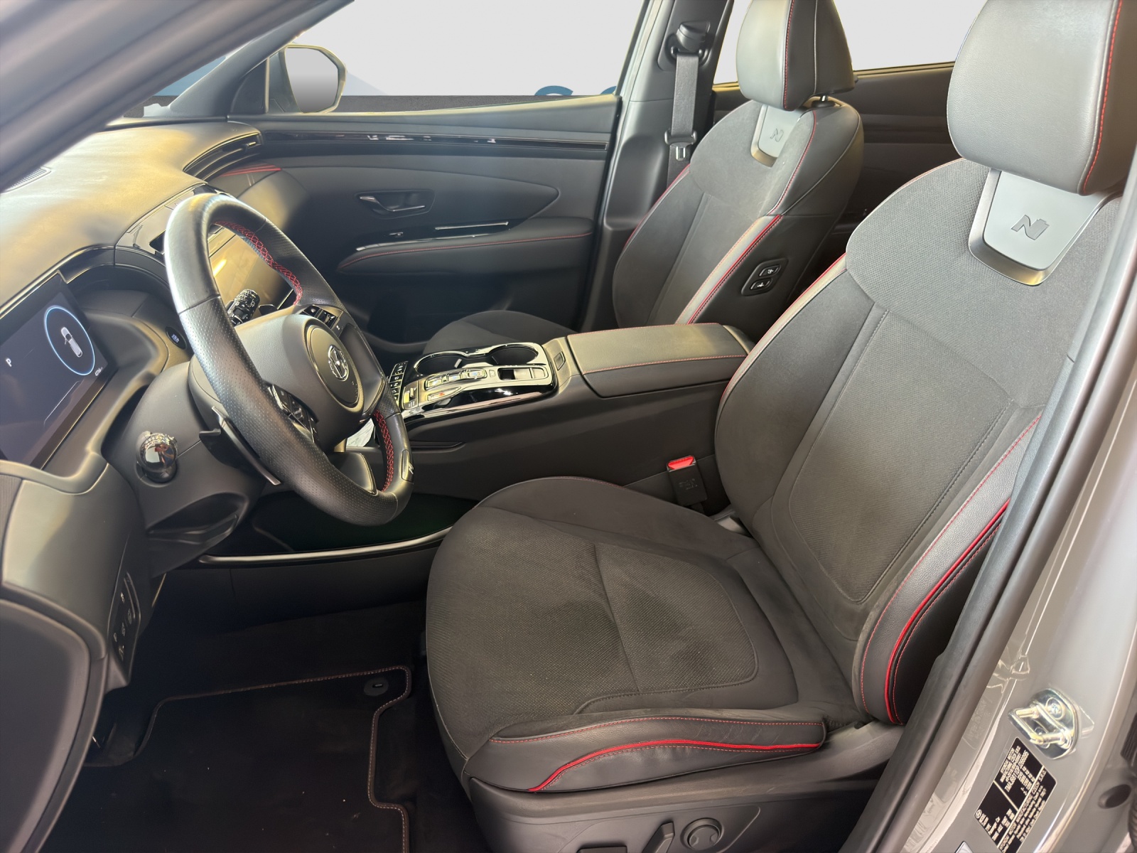HYUNDAI TUCSON 1.6 T-GDi PHEV N-Line 4WD-image-8