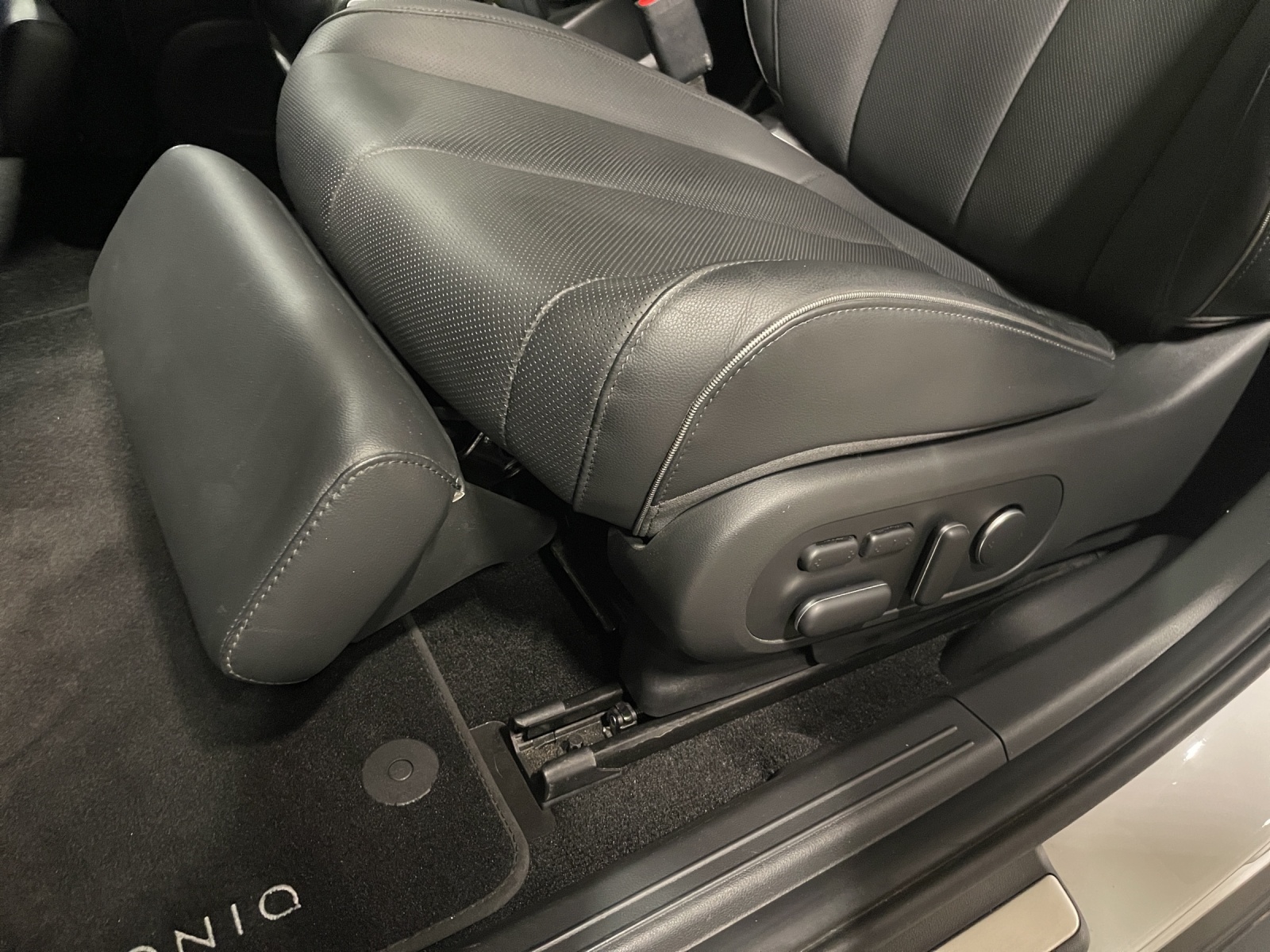 HYUNDAI Ioniq 5 77kWh Vertex 2WD-image-13