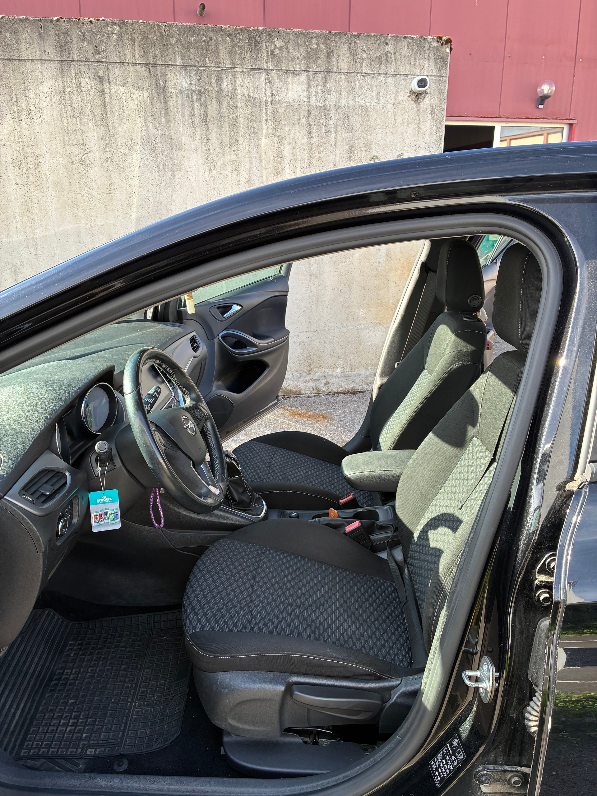 OPEL Astra 1.4i Turbo Enjoy-image-11