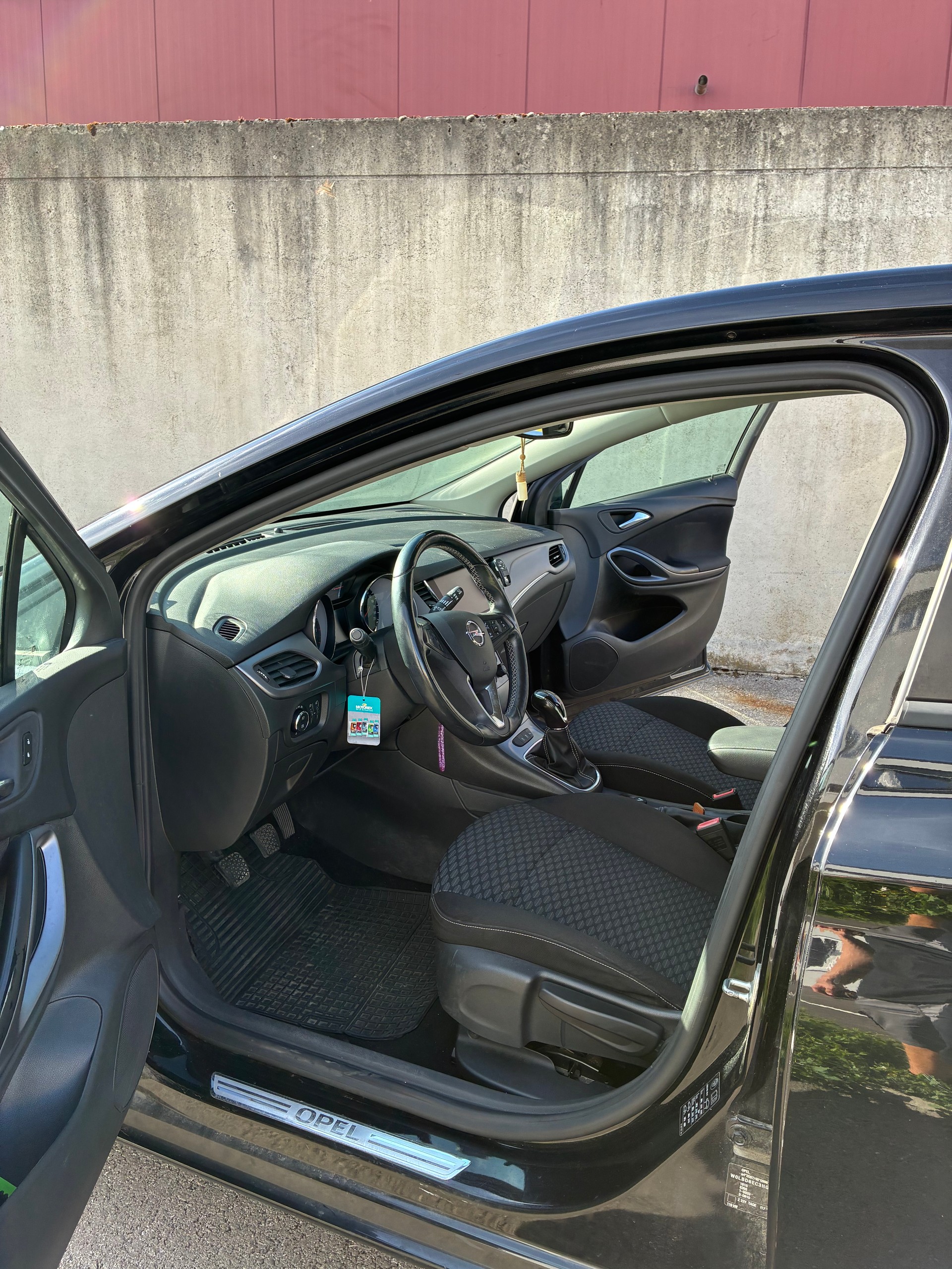 OPEL Astra 1.4i Turbo Enjoy-image-10