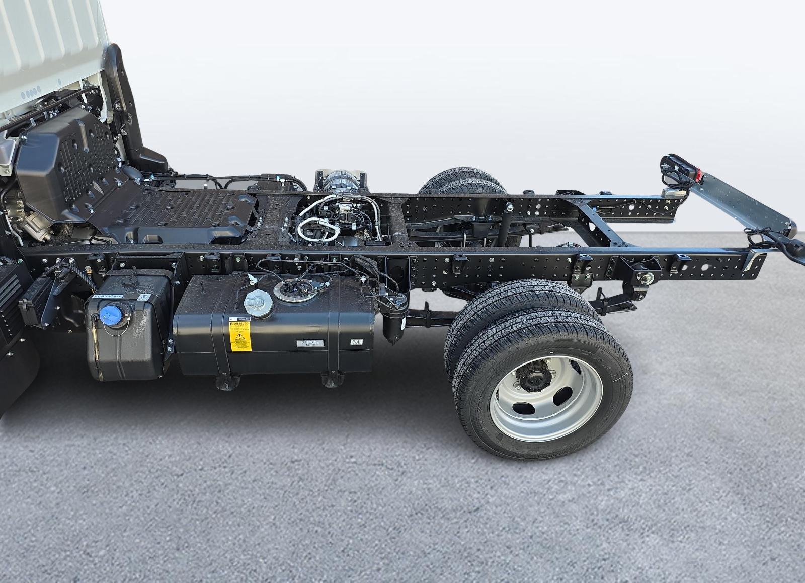 MITSUBISHI FUSO Fuso Canter 3C15 - 4x2-image-13
