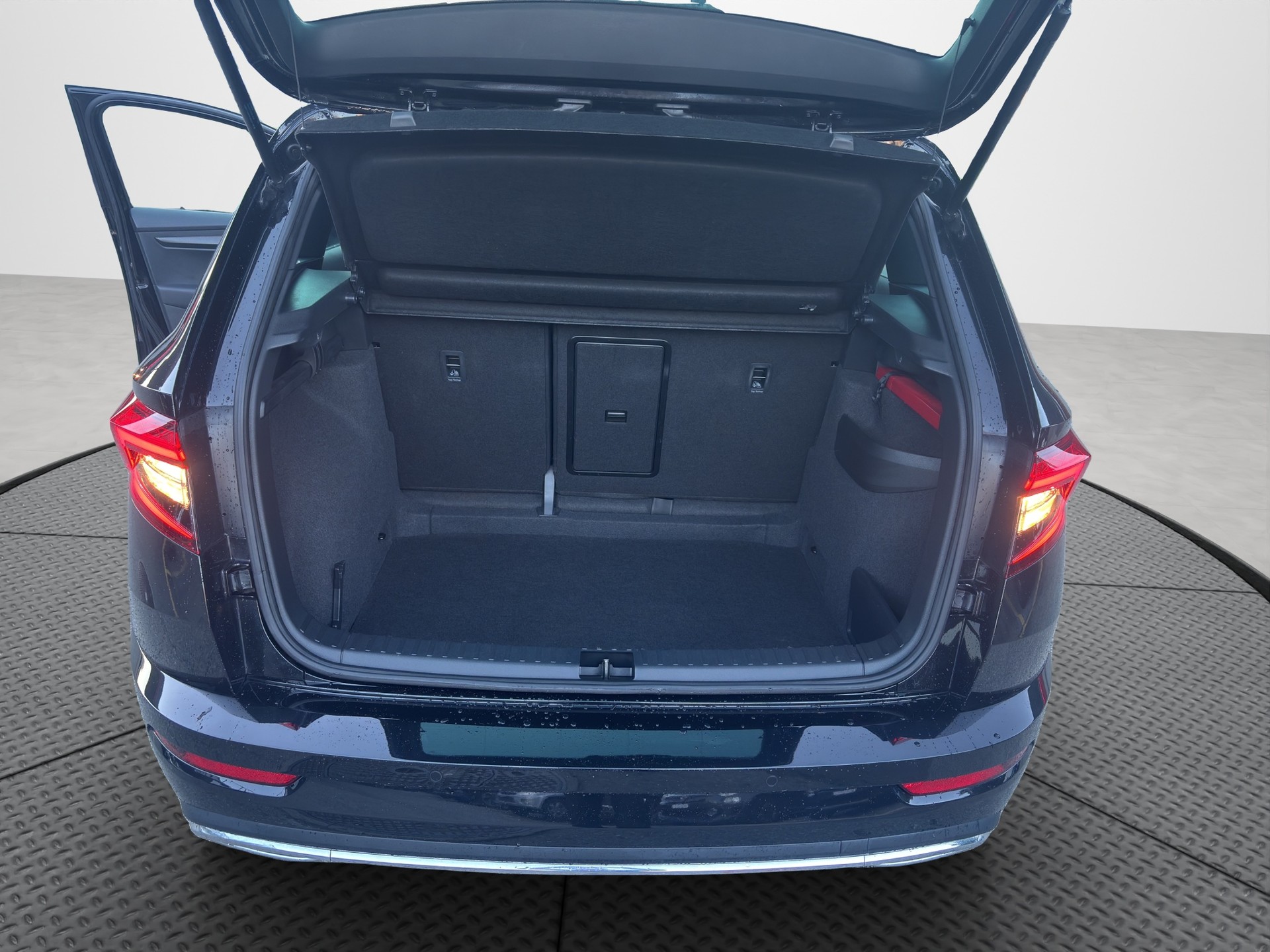 SKODA Karoq 1.5 TSI ACT SportLine DSG-image-14