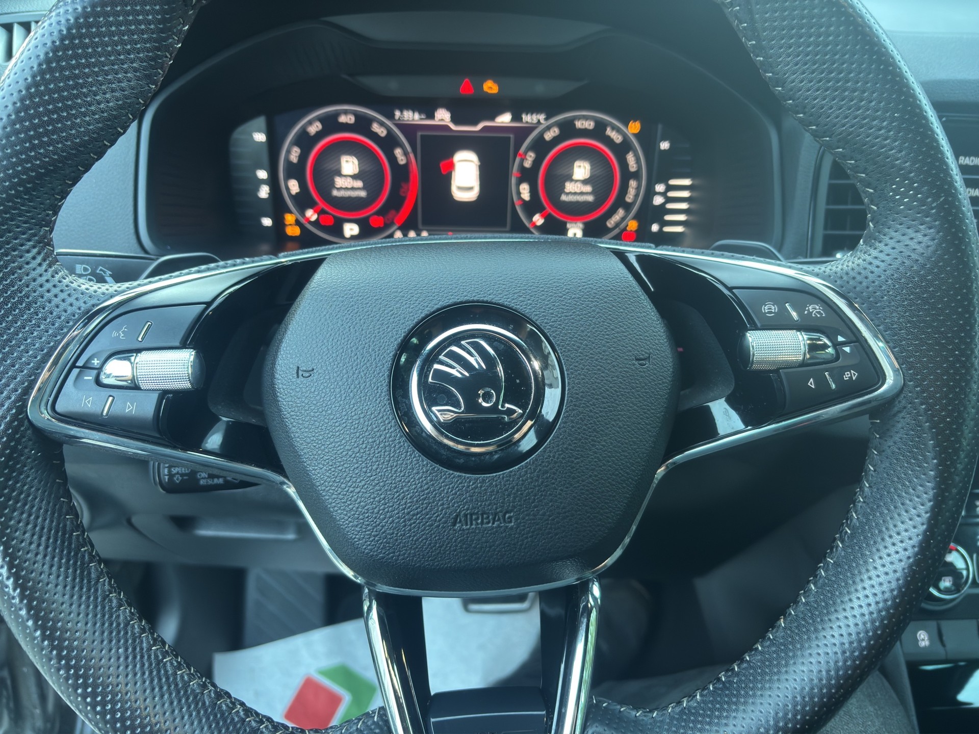 SKODA Karoq 1.5 TSI ACT SportLine DSG-image-9