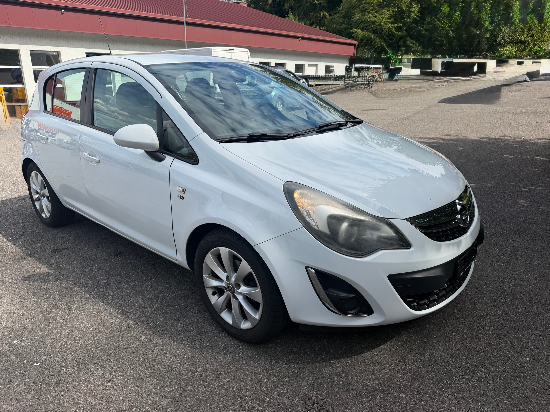 OPEL Corsa 1.4 TP Anniversary Edition Automatic-image-2