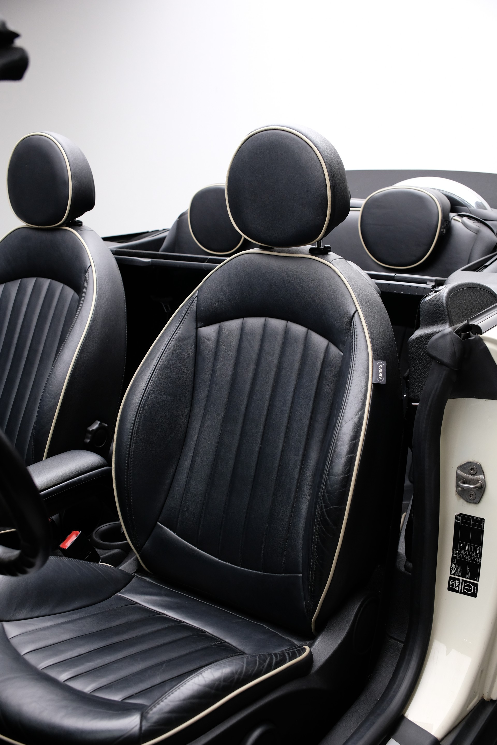 MINI Cooper S Cabriolet-image-8