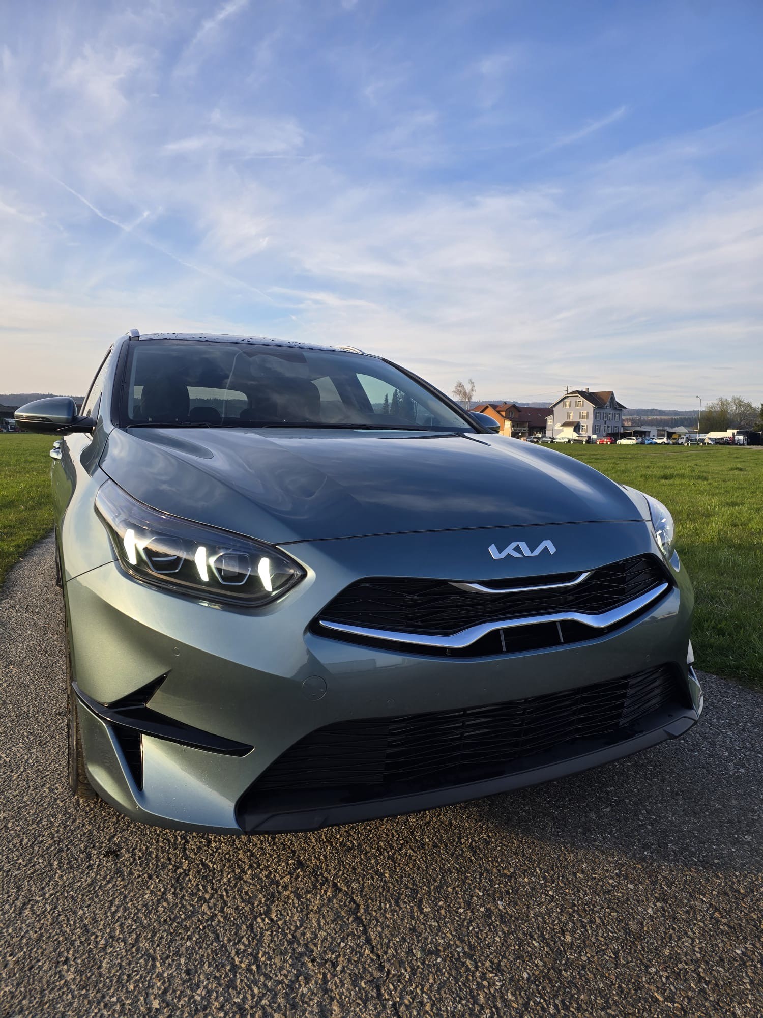 KIA Ceed 1.5 T-GDi MHEV Power DCT-image-2