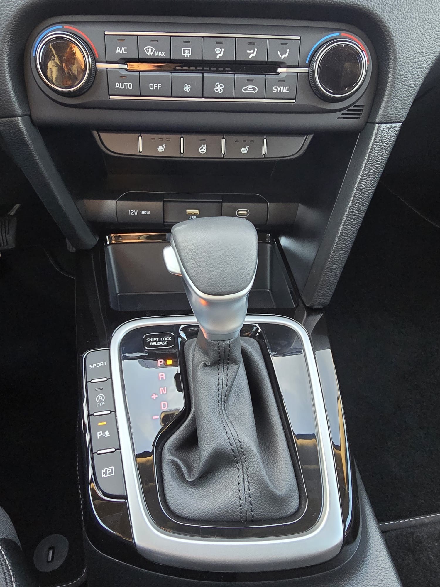 KIA Ceed 1.5 T-GDi MHEV Power DCT-image-17