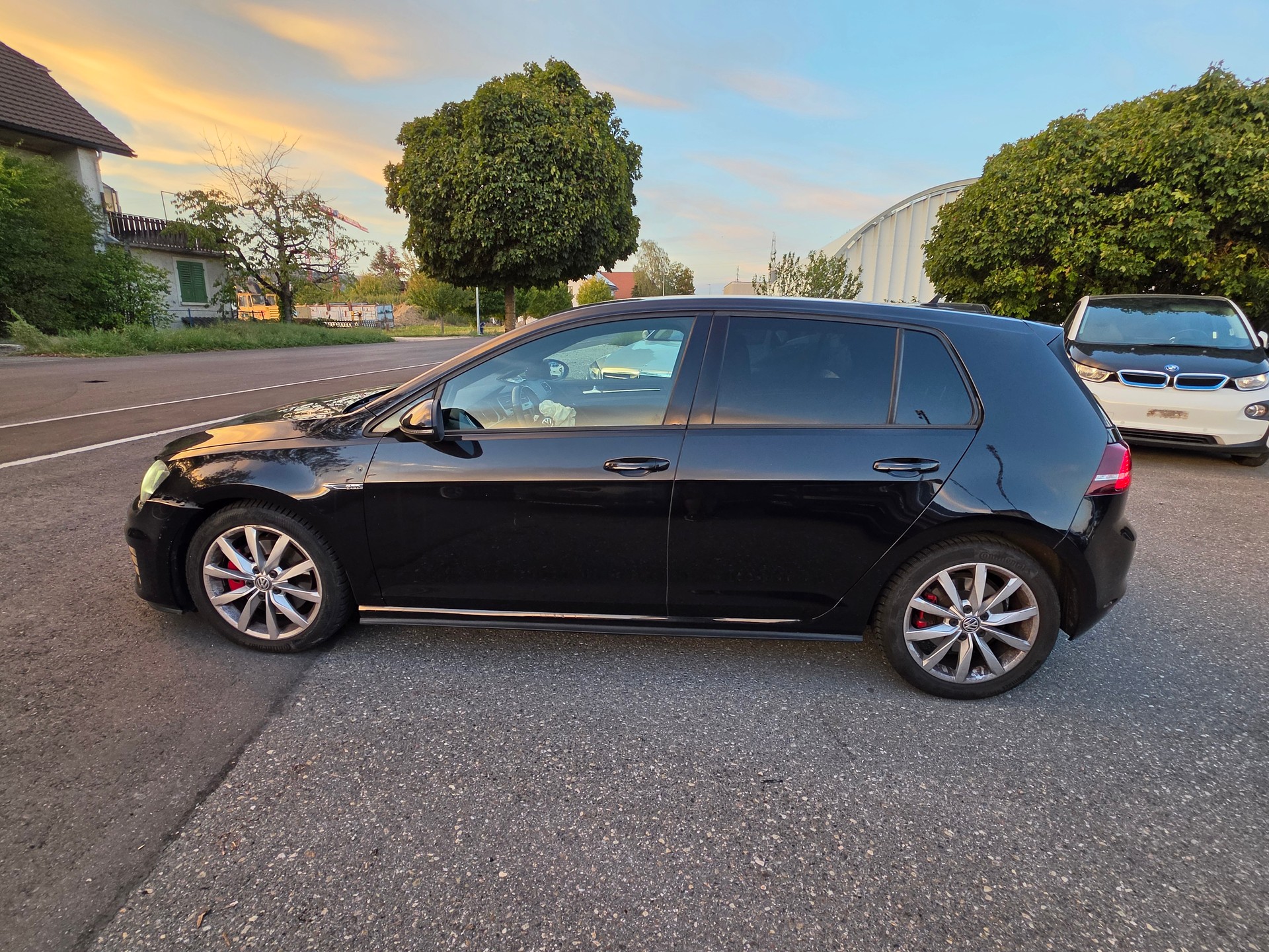 VW Golf 2.0 TDI GTD-image-1