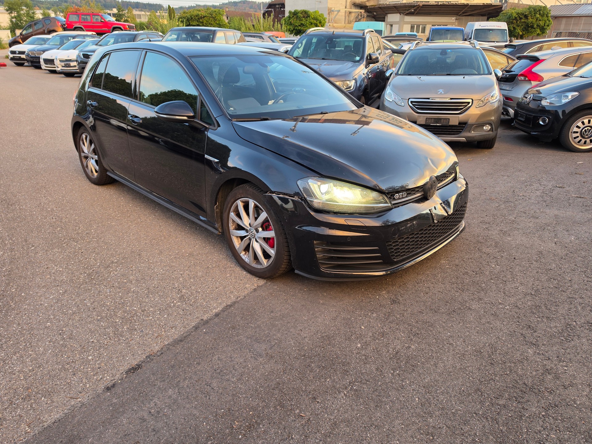 VW Golf 2.0 TDI GTD-image-6