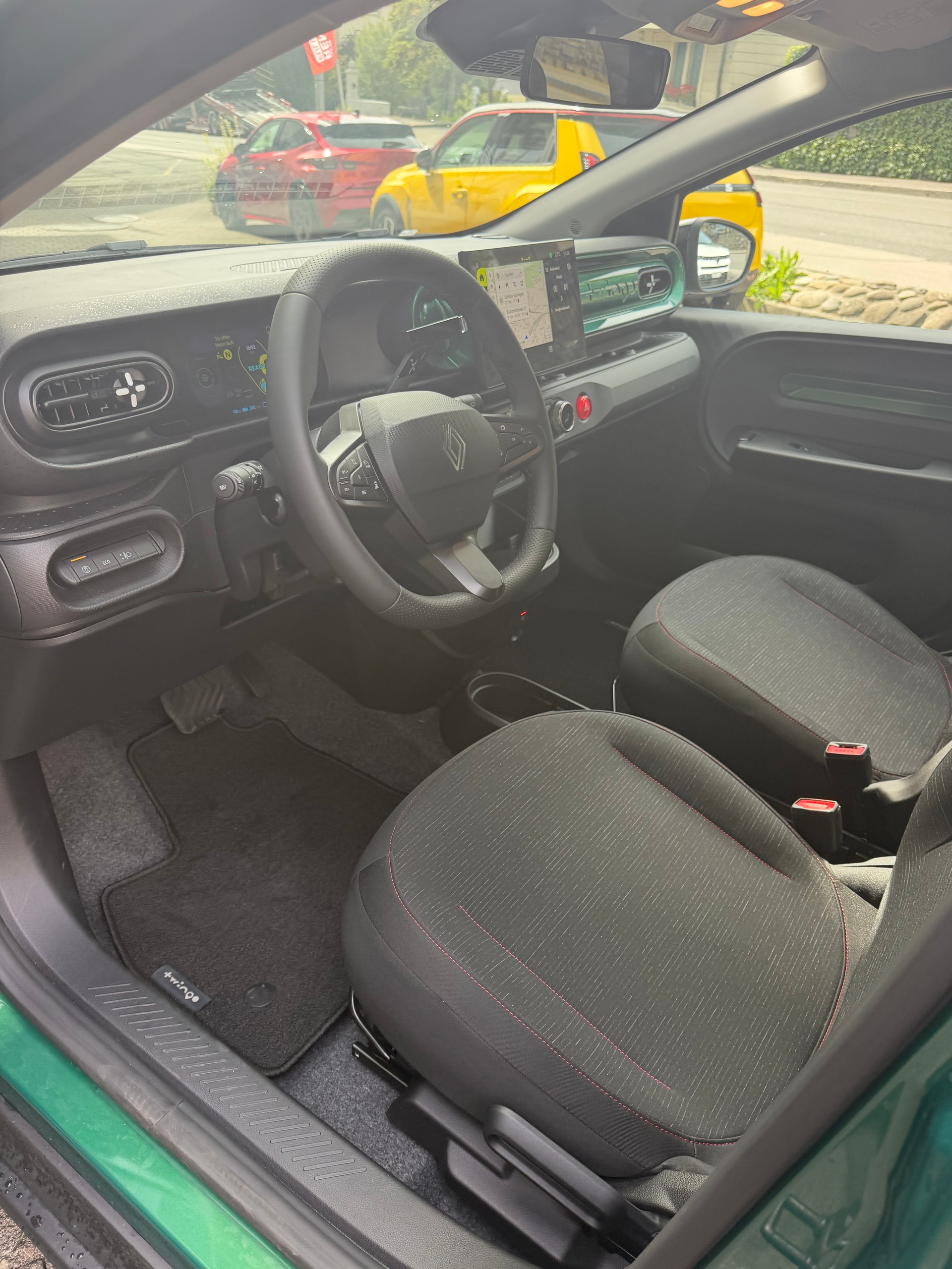 RENAULT Twingo E-Tech 27kWh Techno-image-8