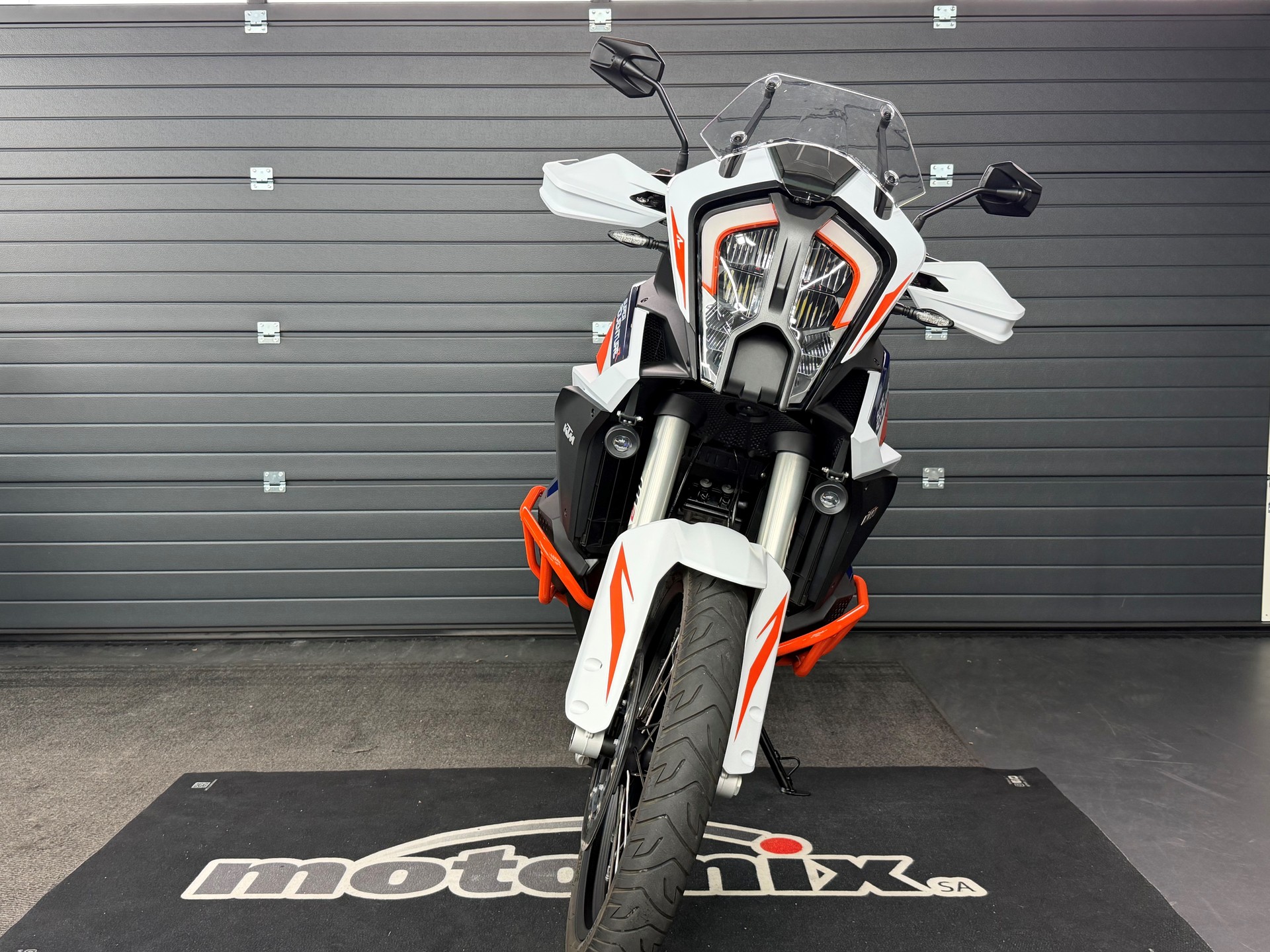 KTM 1290 Super Adventure R-showroom-element-1