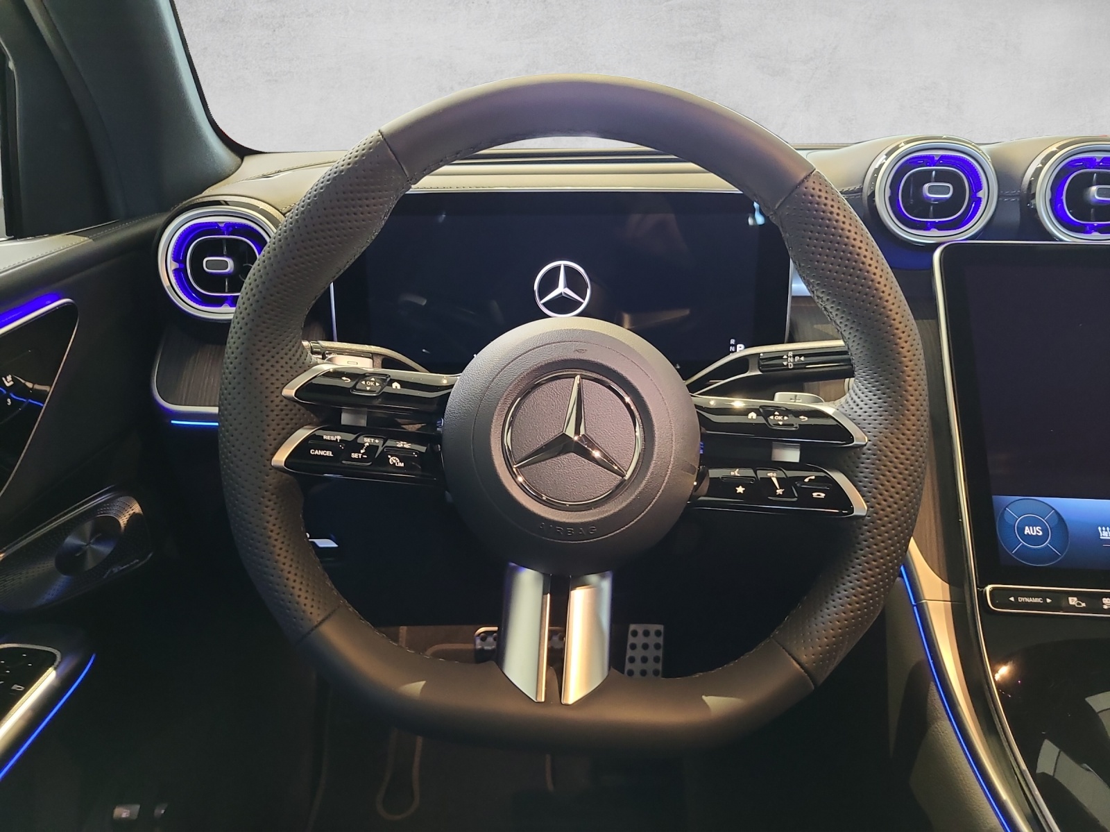 MERCEDES-BENZ GLC 400 e 4M AMG EQ Star X254-image-4