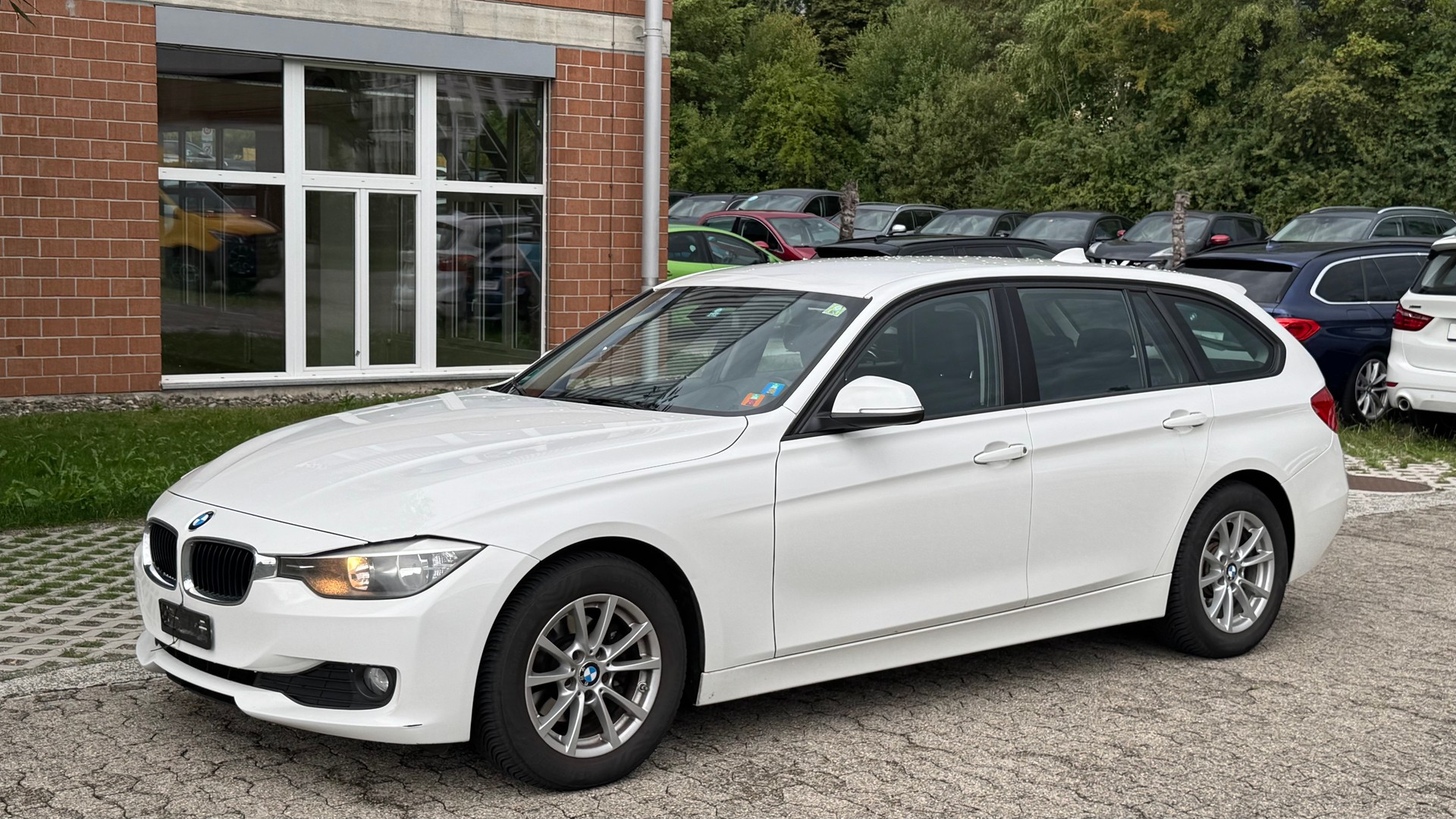 BMW 316d Touring Business Steptronic-image-0