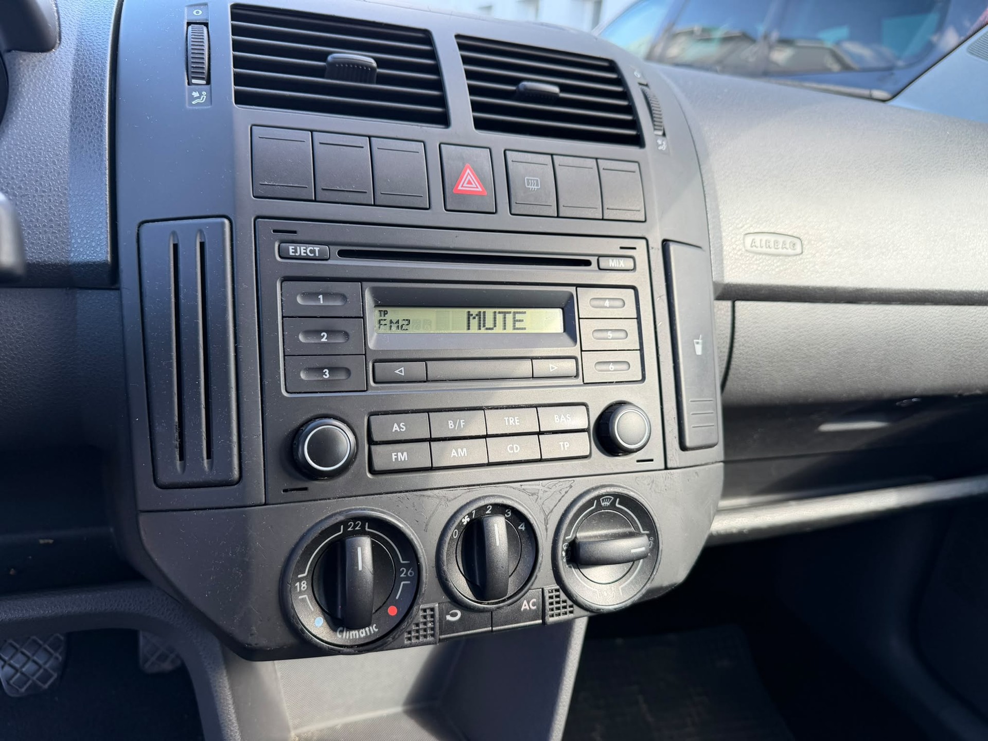 VW Polo 1.2 12V Comfortline-image-8