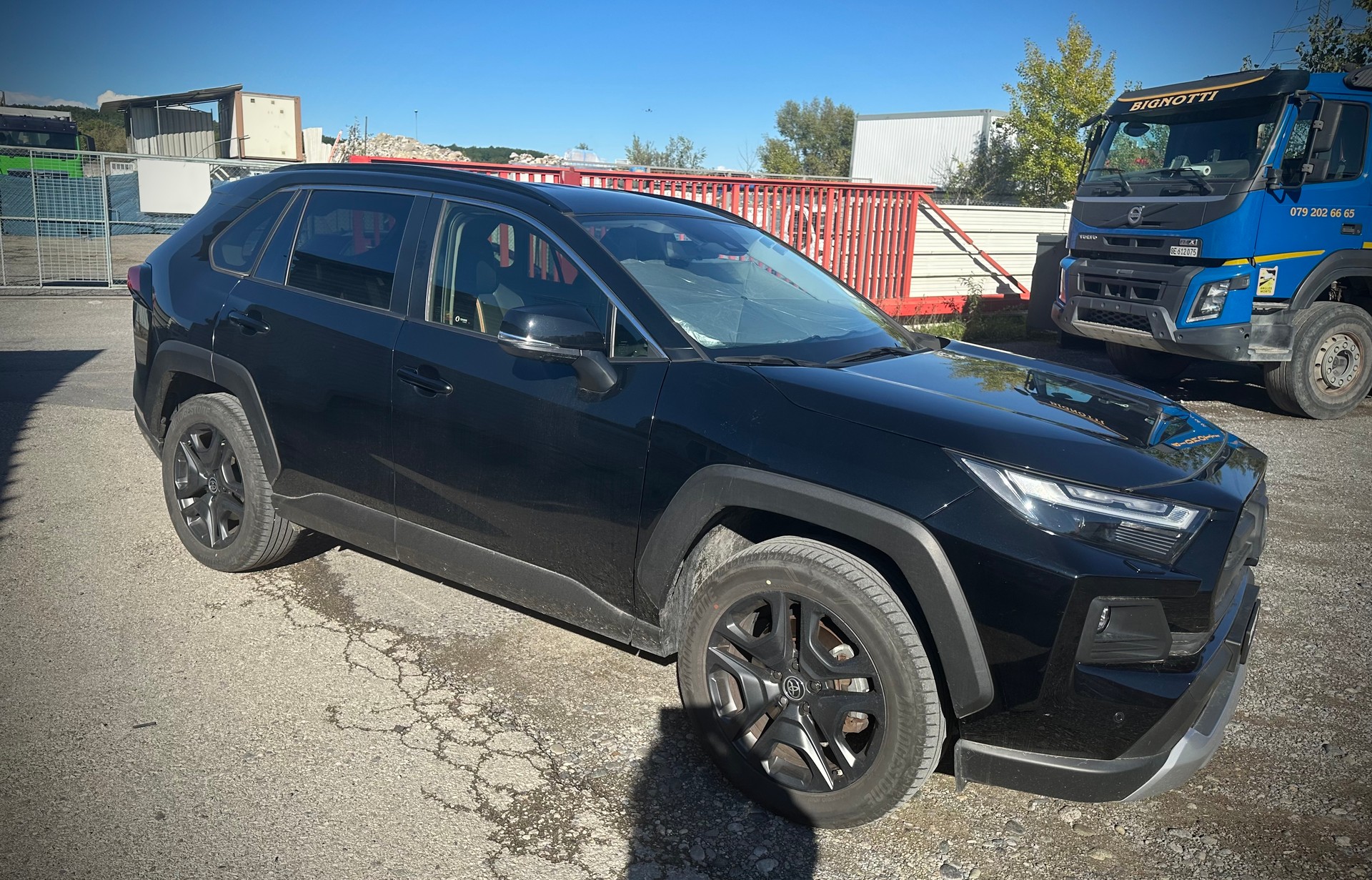 TOYOTA 2.5 HEV Adventure-image-0