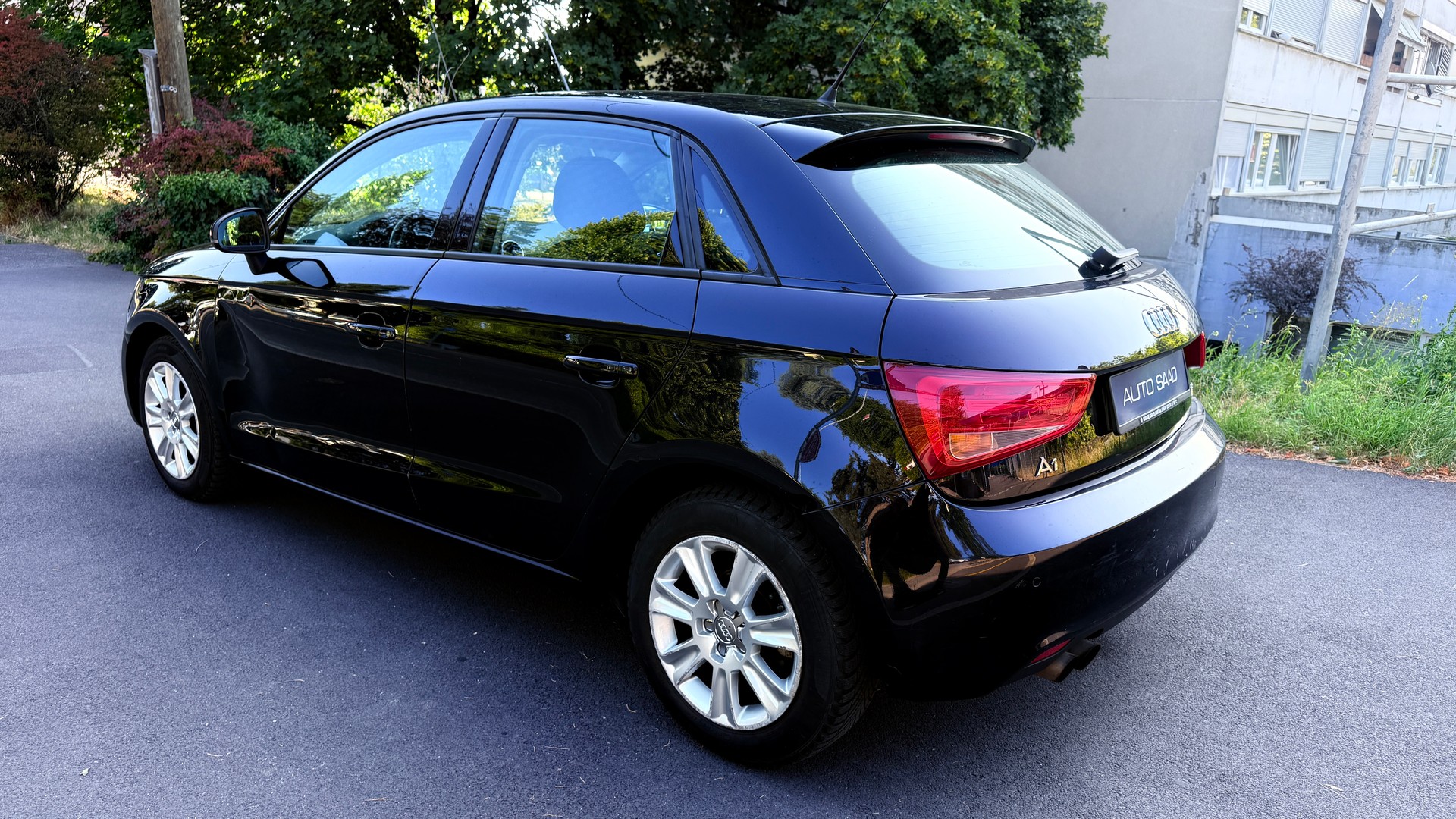 AUDI A1 Sportback 1.4 TFSI Attraction S-tronic-image-4