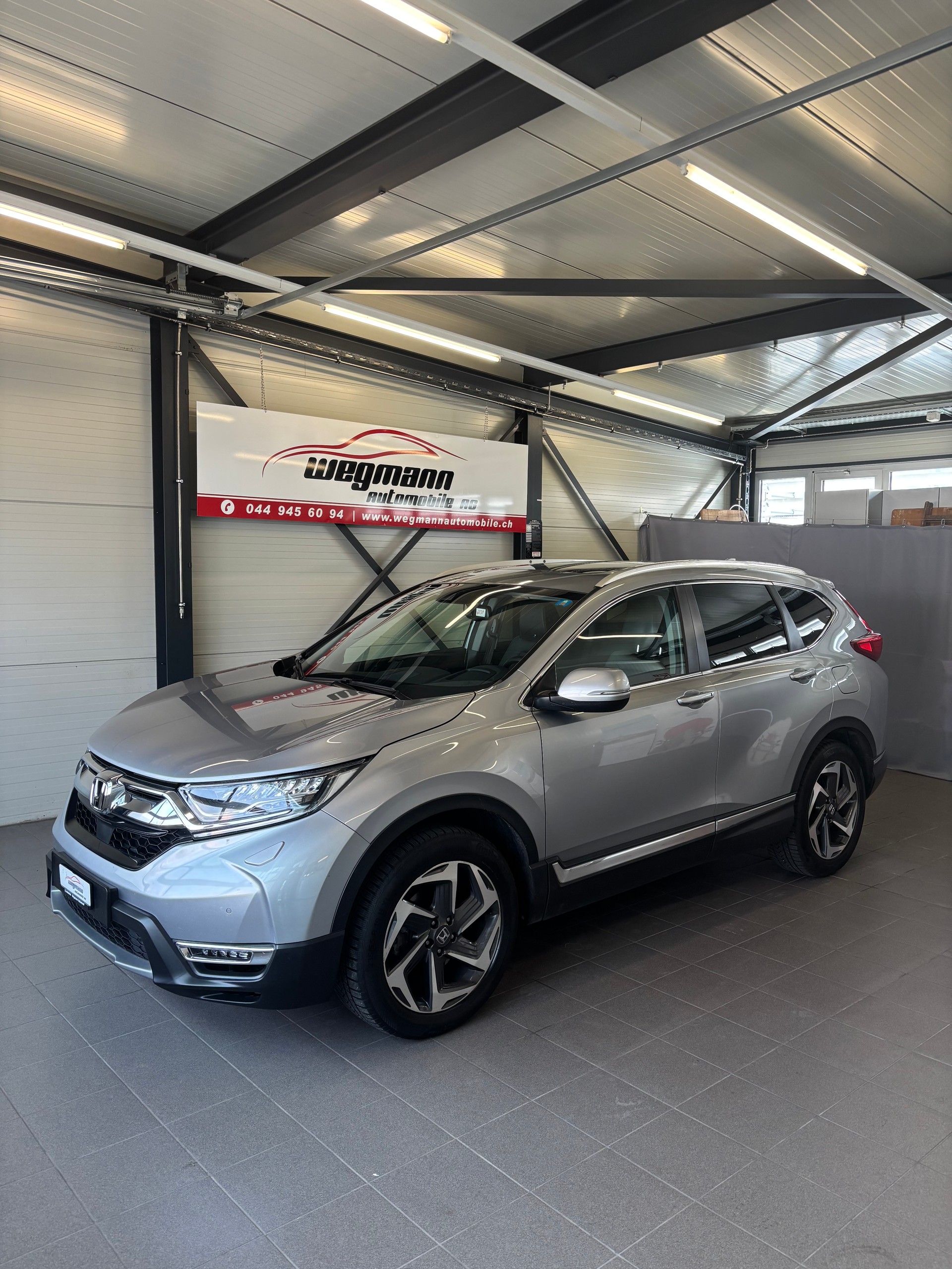 HONDA CR-V 1.5 i-VTEC Executive 4WD Automatic-image-0