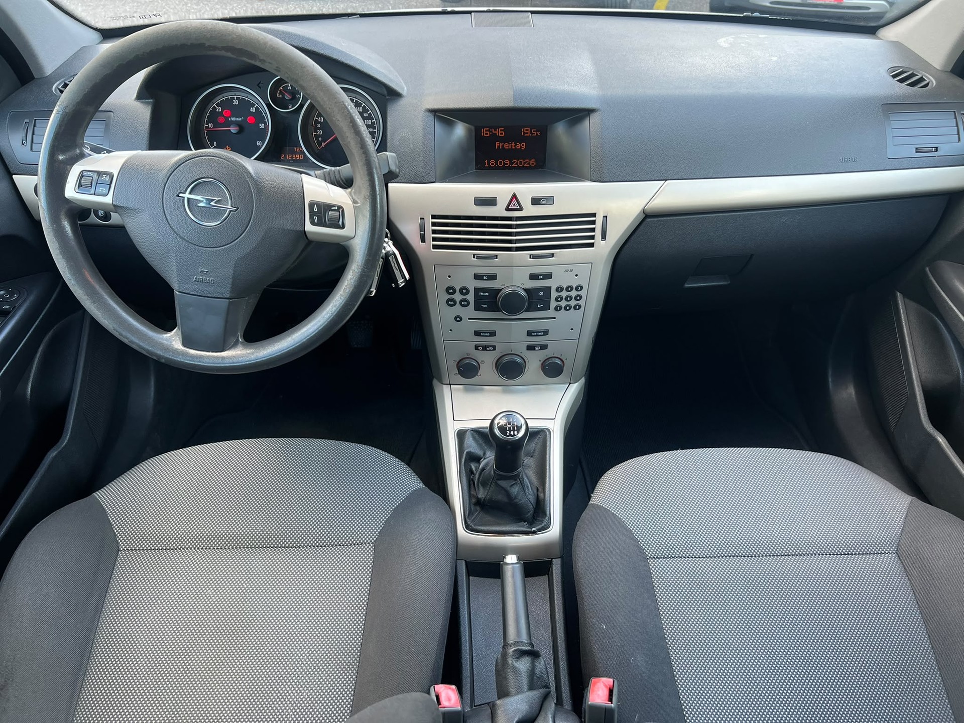 OPEL Astra Caravan 1.7 CDTi-image-8
