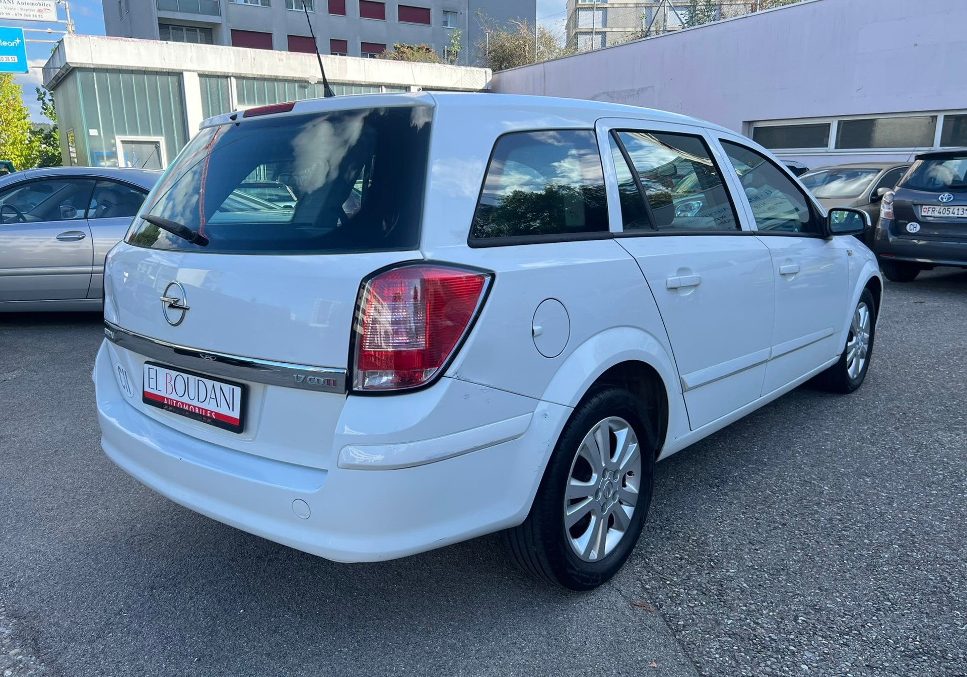 OPEL Astra Caravan 1.7 CDTi-image-5
