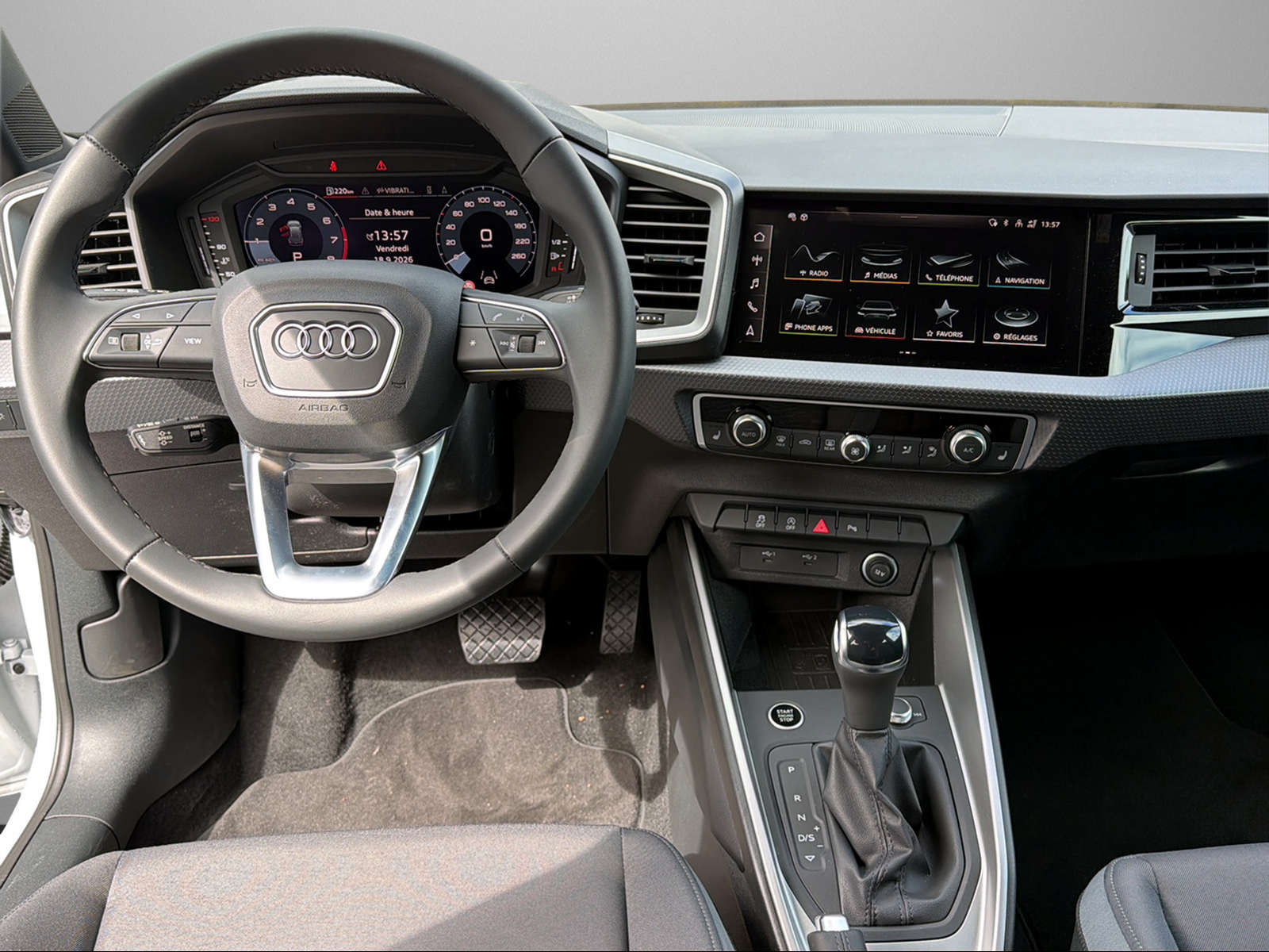 AUDI A1 Sportback 30 TFSI Attraction-image-9