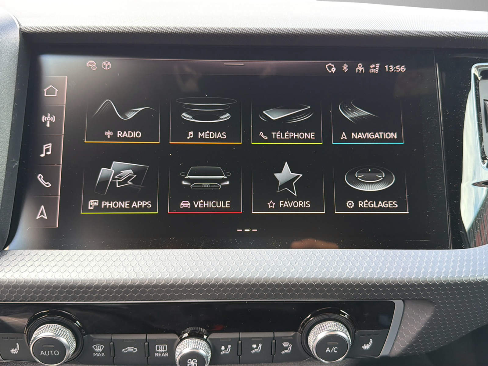 AUDI A1 Sportback 30 TFSI Attraction-image-10