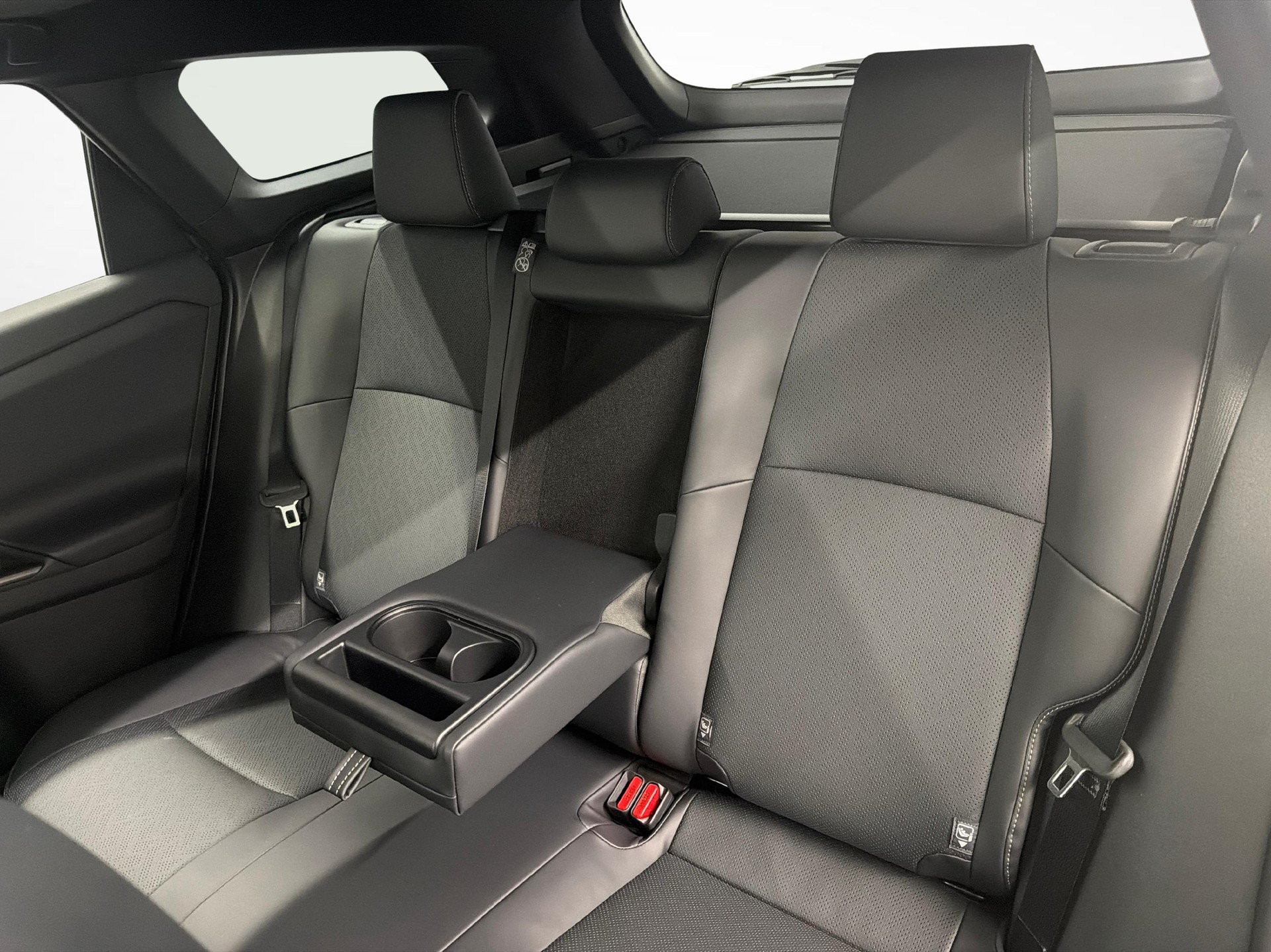 SUBARU E-Outback eV Luxury AWD-image-10