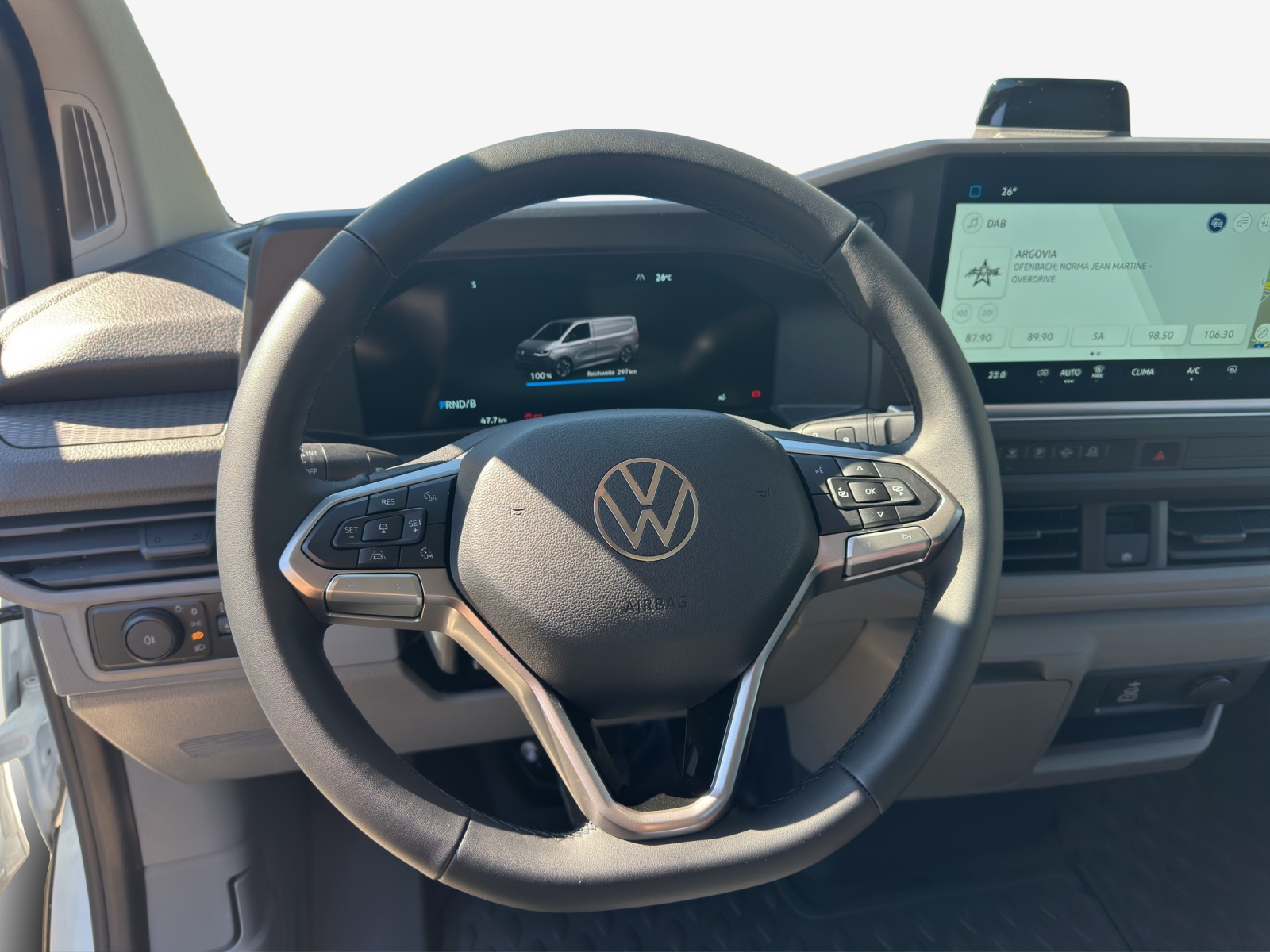 VW e-Transporter 70 kWh 4Motion-image-9