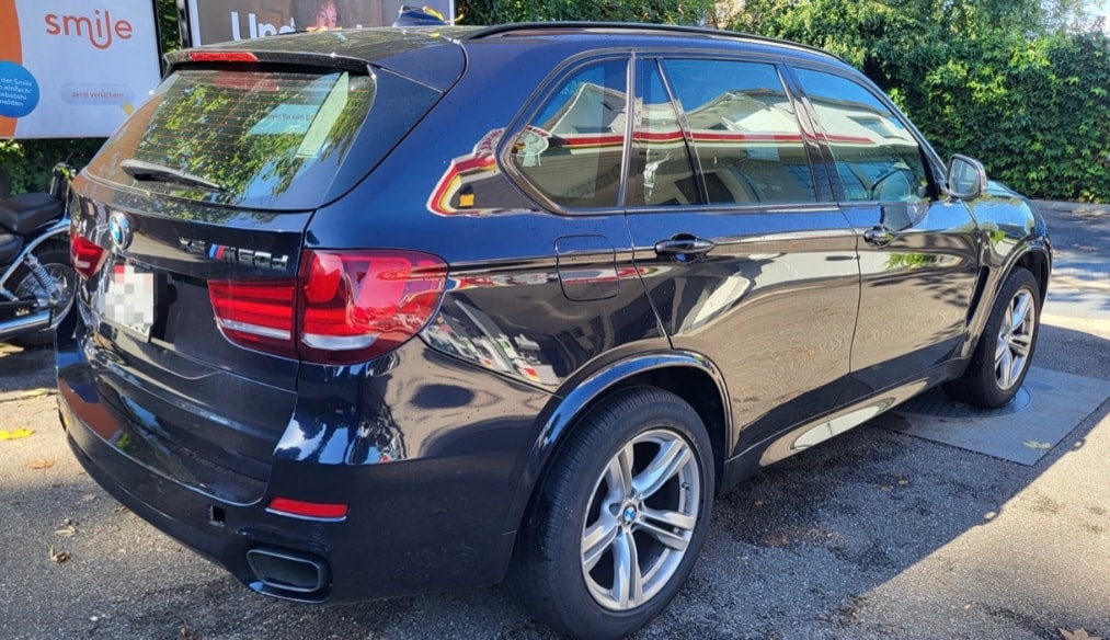 BMW X5 xDrive M50d Steptronic-image-2